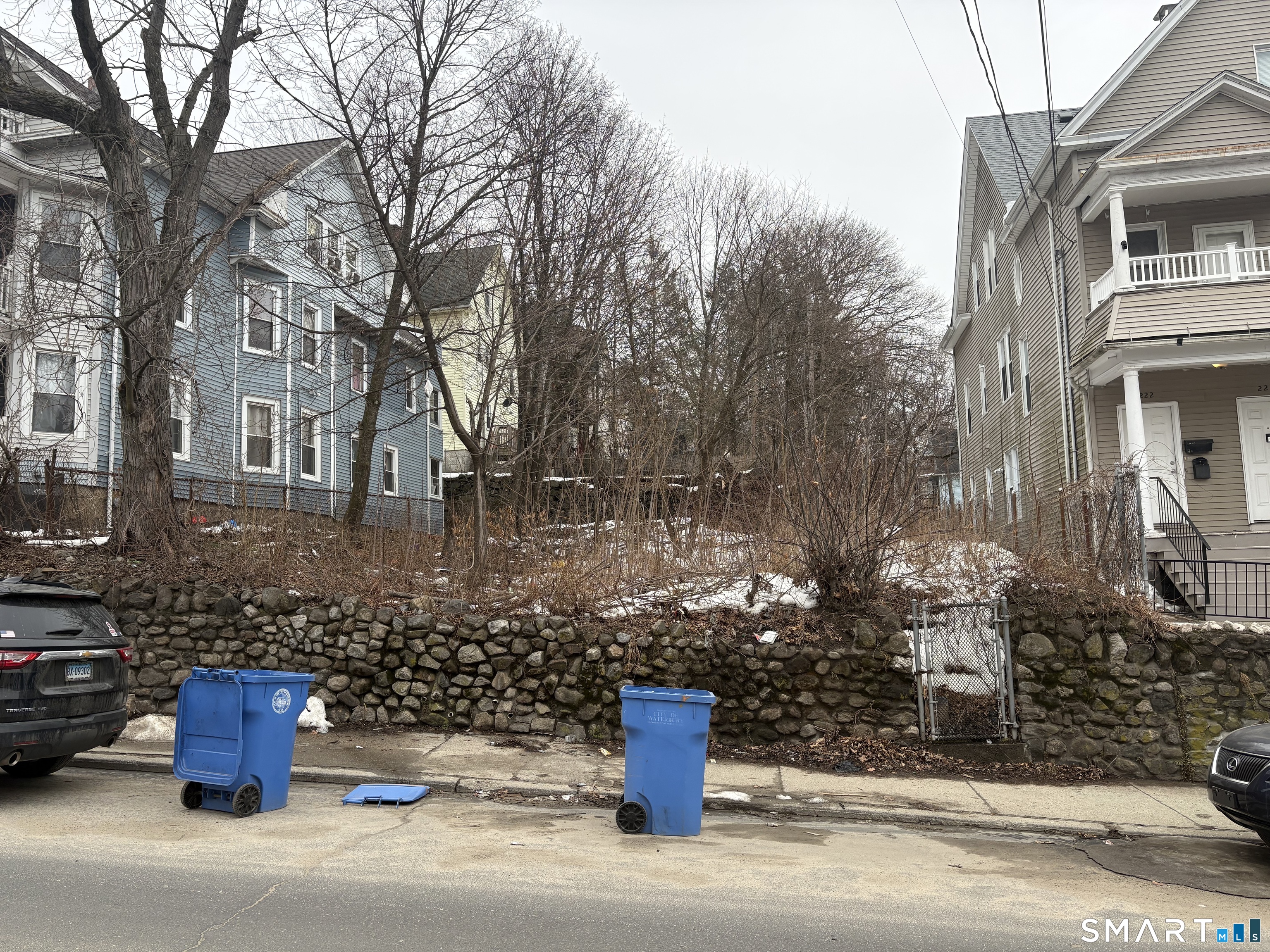 Homes for sale in Waterbury, CT | 226 Willow St, Waterbury, CT 06710 | MLS# 24154974