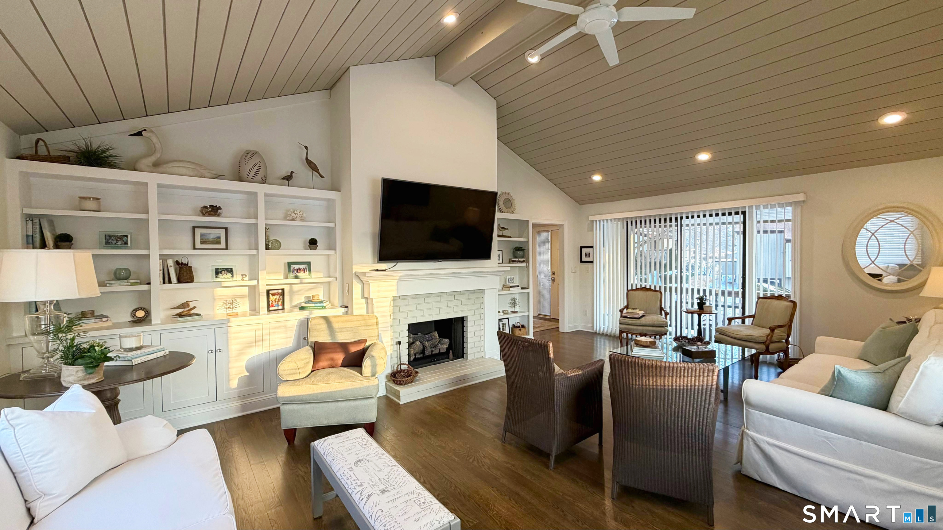 Homes for sale in Stratford, CT | 546 North Trl #B, Stratford, CT 06614 | MLS# 24155906