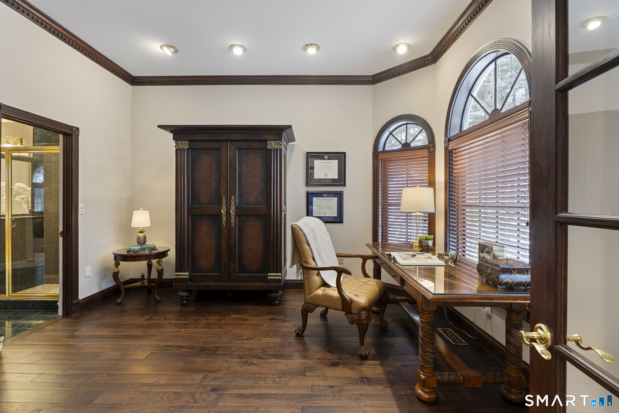 Homes for sale in Farmington, CT | 13 Chatsworth Pl, Farmington, CT 06032 | MLS# 24155908