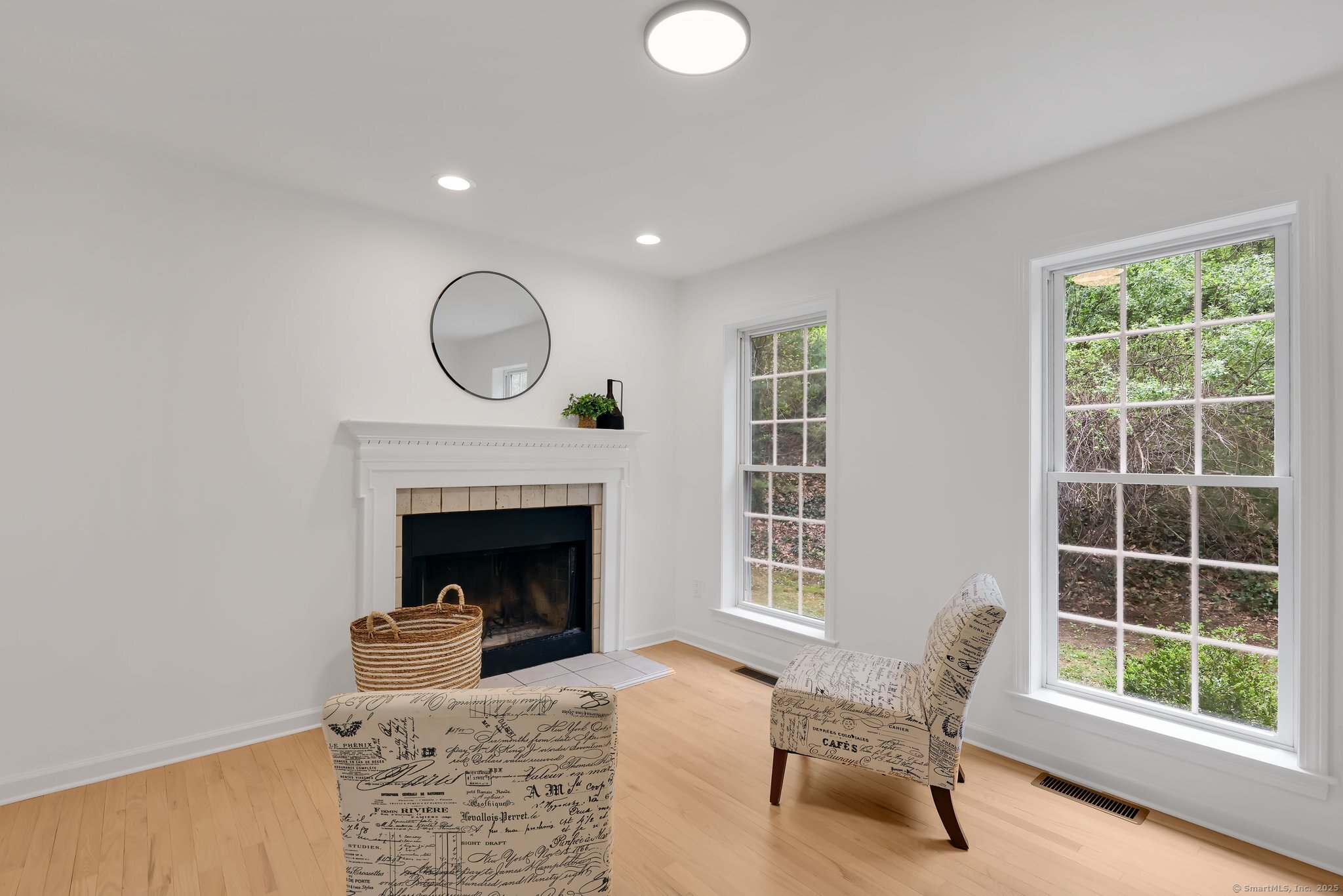 9A Alice, Burlington, 06013, 3 Bedrooms Bedrooms, 0 ,2 BathroomsBathrooms,Single Family For Sale,For Sale,Alice,0,24156107