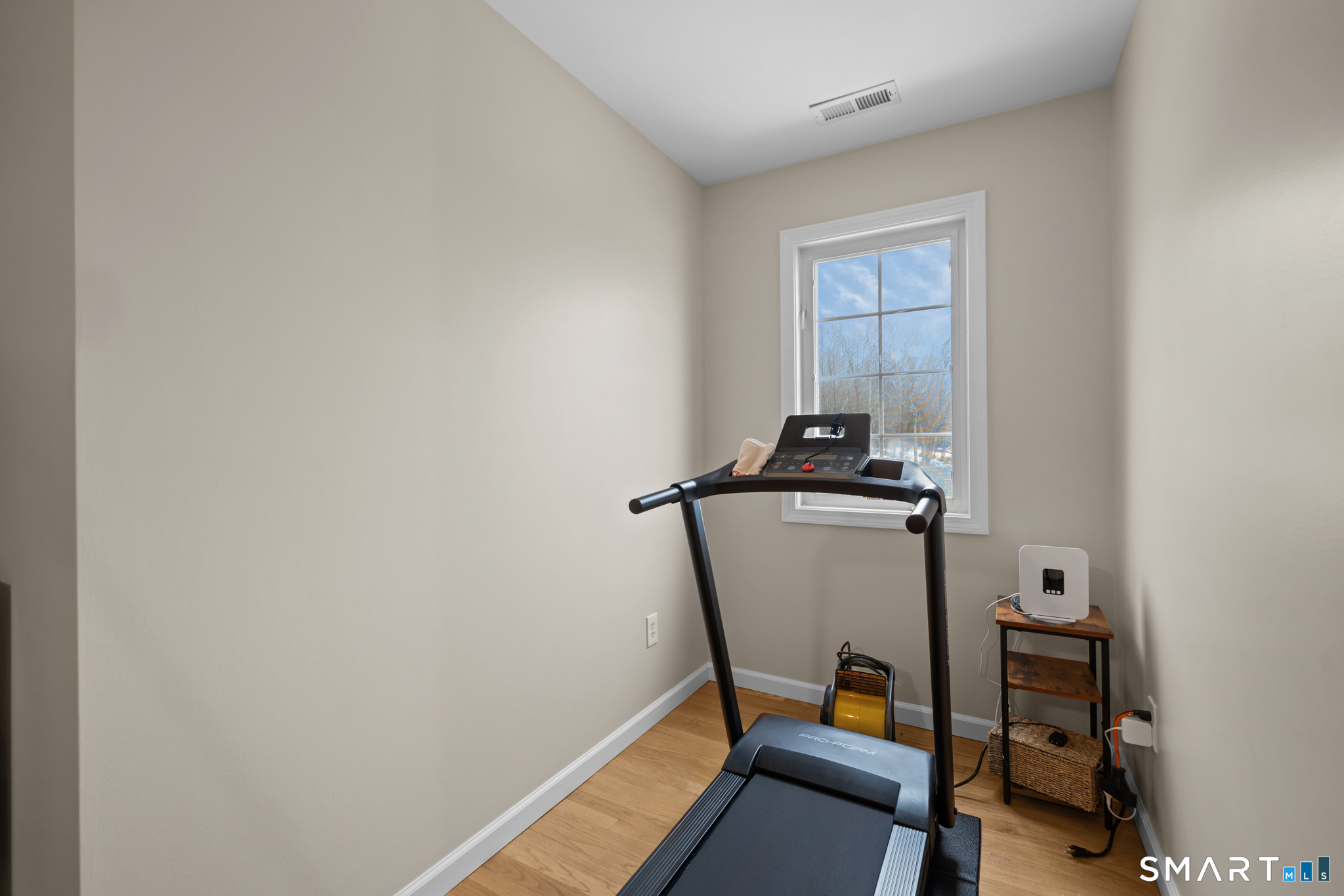 374 Meridian St, Groton, 06340, 3 Bedrooms Bedrooms, 0 ,2 BathroomsBathrooms,Condo/co-op For Sale,For Sale,Meridian St,0,24156085