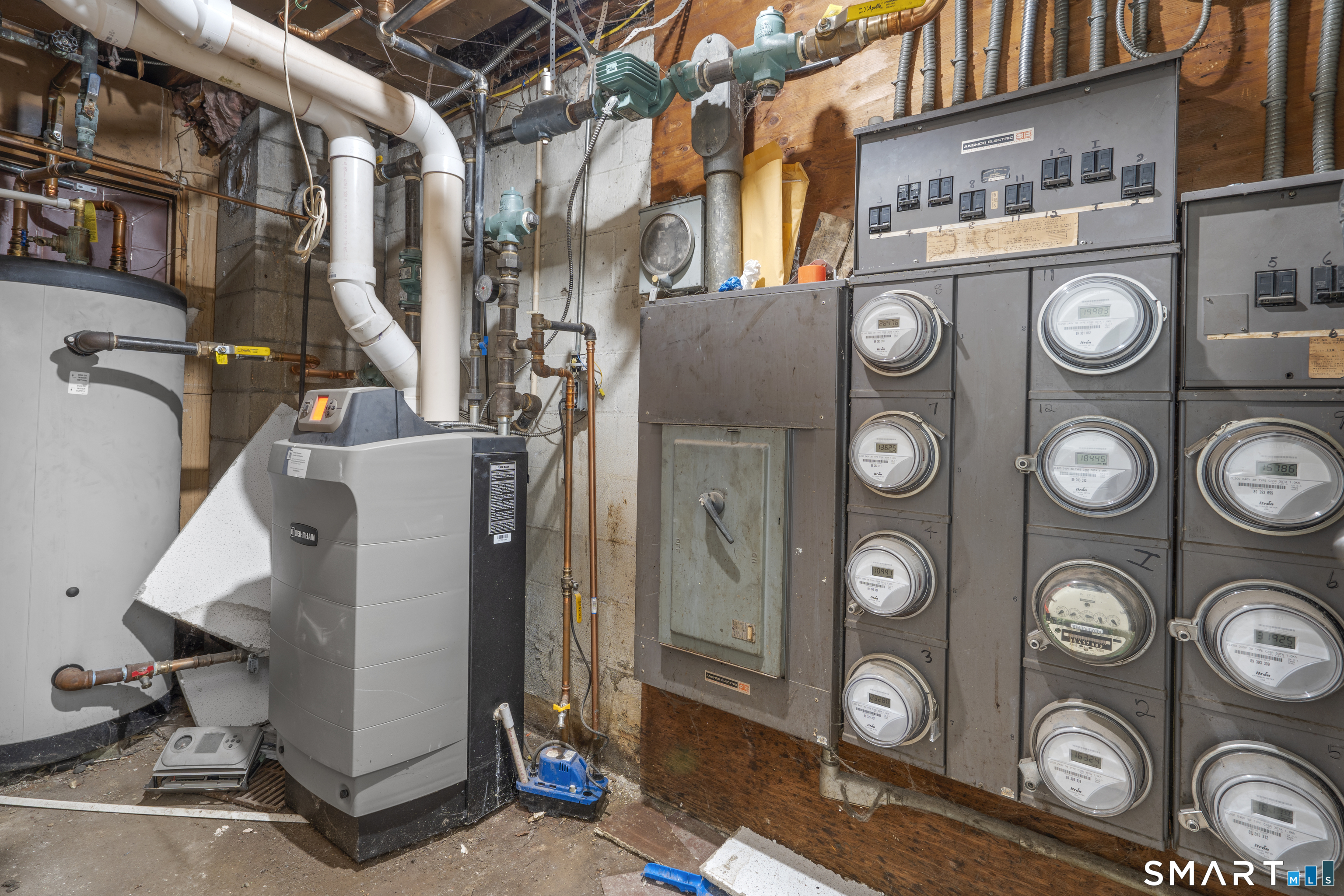 Homes for sale in Waterbury, CT | 25 Piedmont St, Waterbury, CT 06706 | MLS# 24156126