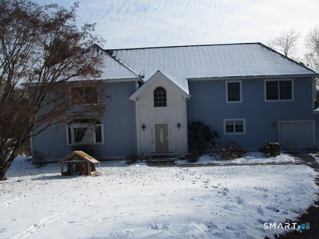 Homes for sale in Stamford, CT | 139 Wyndover Ln, Stamford, CT 06902 | MLS# 24146135