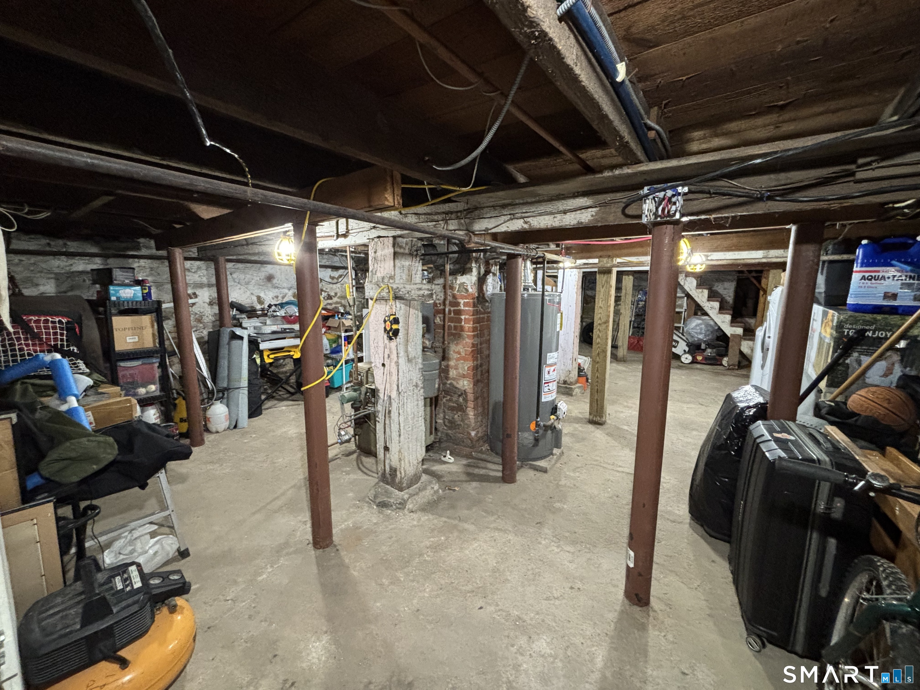 Homes for sale in Bridgeport, CT | 8 Jetland Pl, Bridgeport, CT 06605 | MLS# 24156213