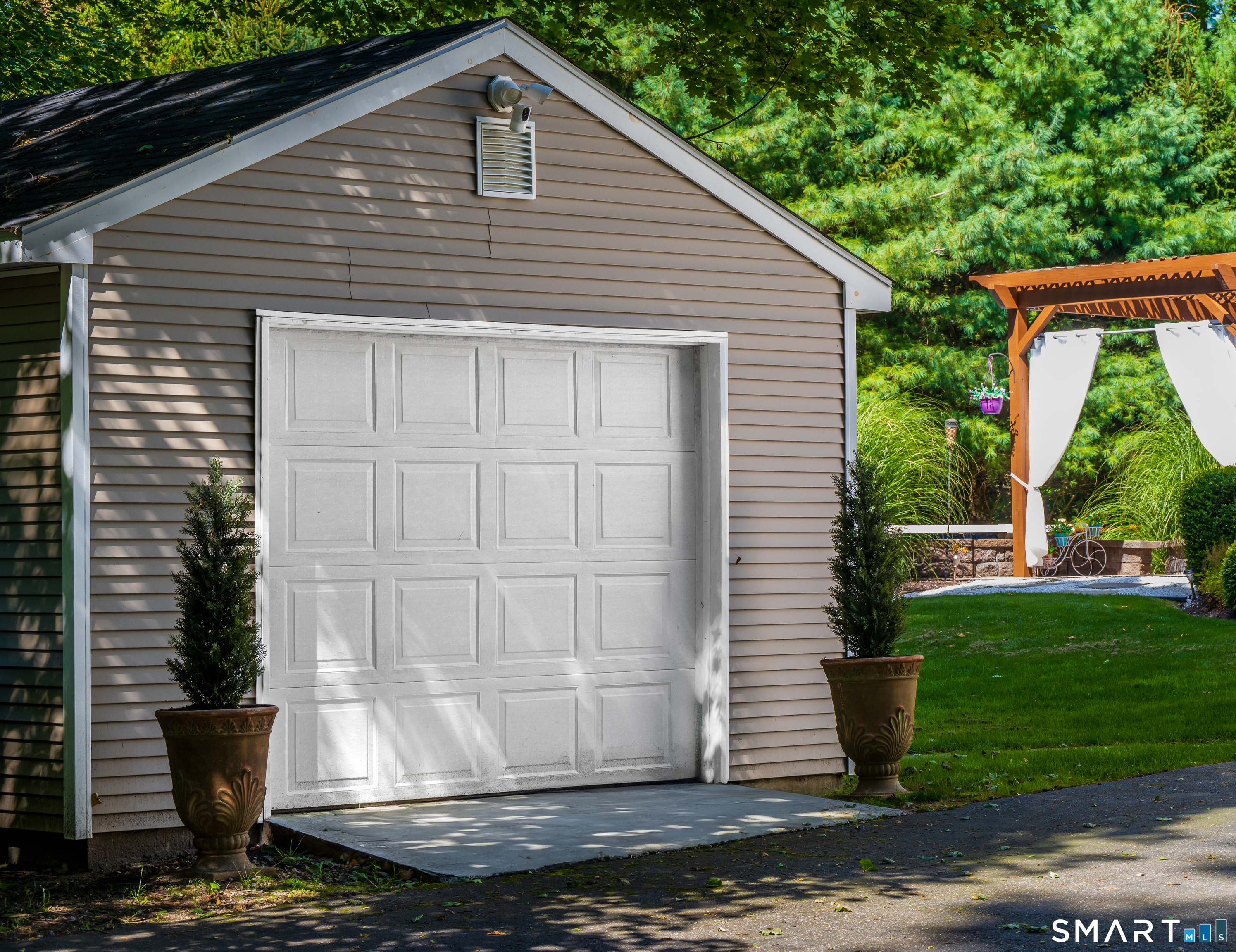 Homes for sale in New Milford, CT | 427 Long Mountain Rd, New Milford, CT 06776 | MLS# 24156376