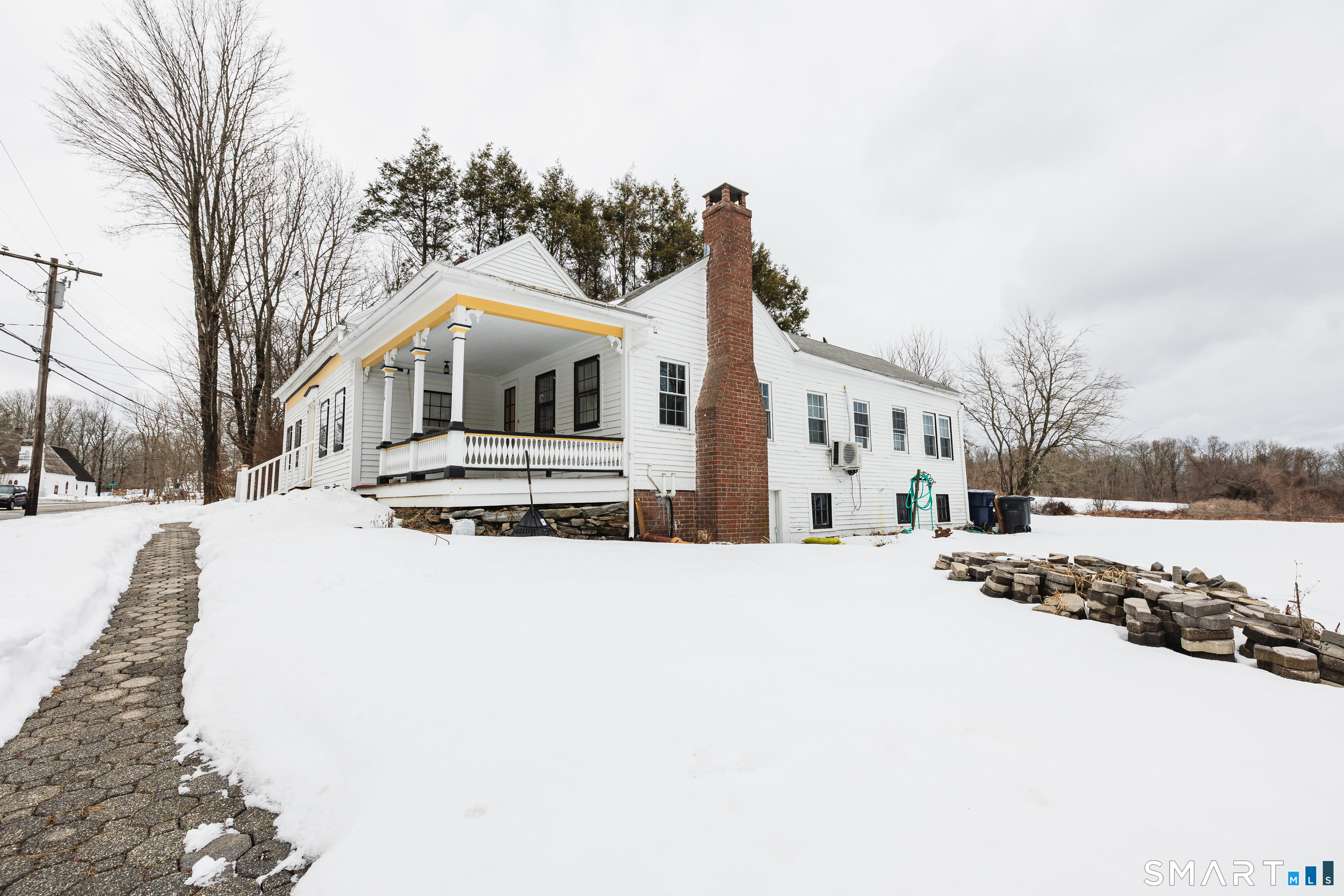 Homes for sale in Mansfield, CT | 934 Storrs Rd, Mansfield, CT 06268 | MLS# 24156415