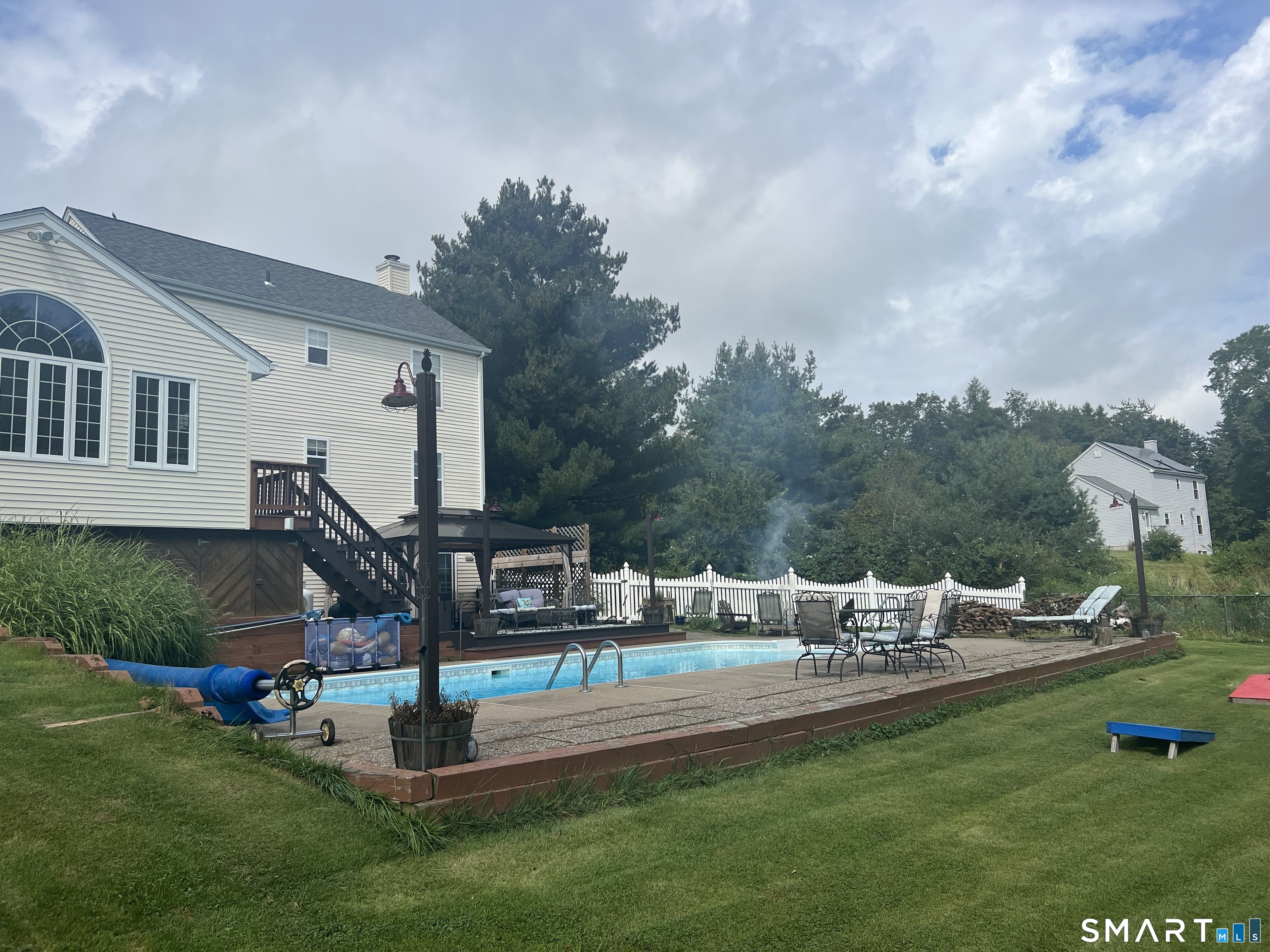 Homes for sale in East Granby, CT | 7 Glen Holw, East Granby, CT 06026 | MLS# 24152062