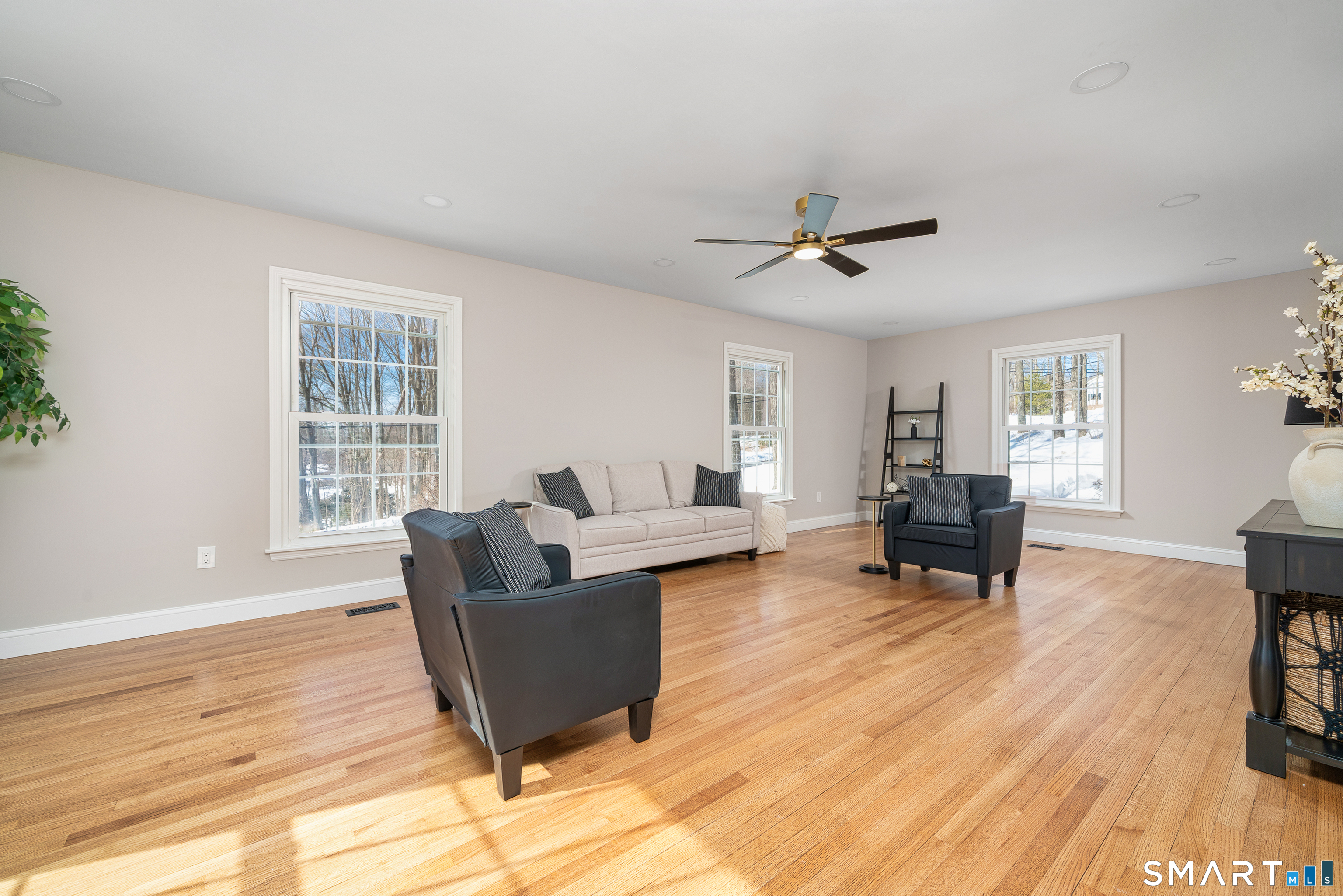 Homes for sale in Danbury, CT | 34 Lindencrest Dr, Danbury, CT 06811 | MLS# 24156457