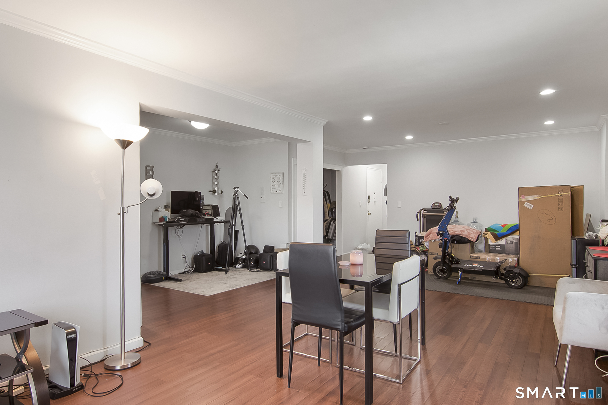 7 4th, Stamford, 06905, 2 Bedrooms Bedrooms, 0 ,1 BathroomBathrooms,Residential Rental,For Sale,4th,0,24155733