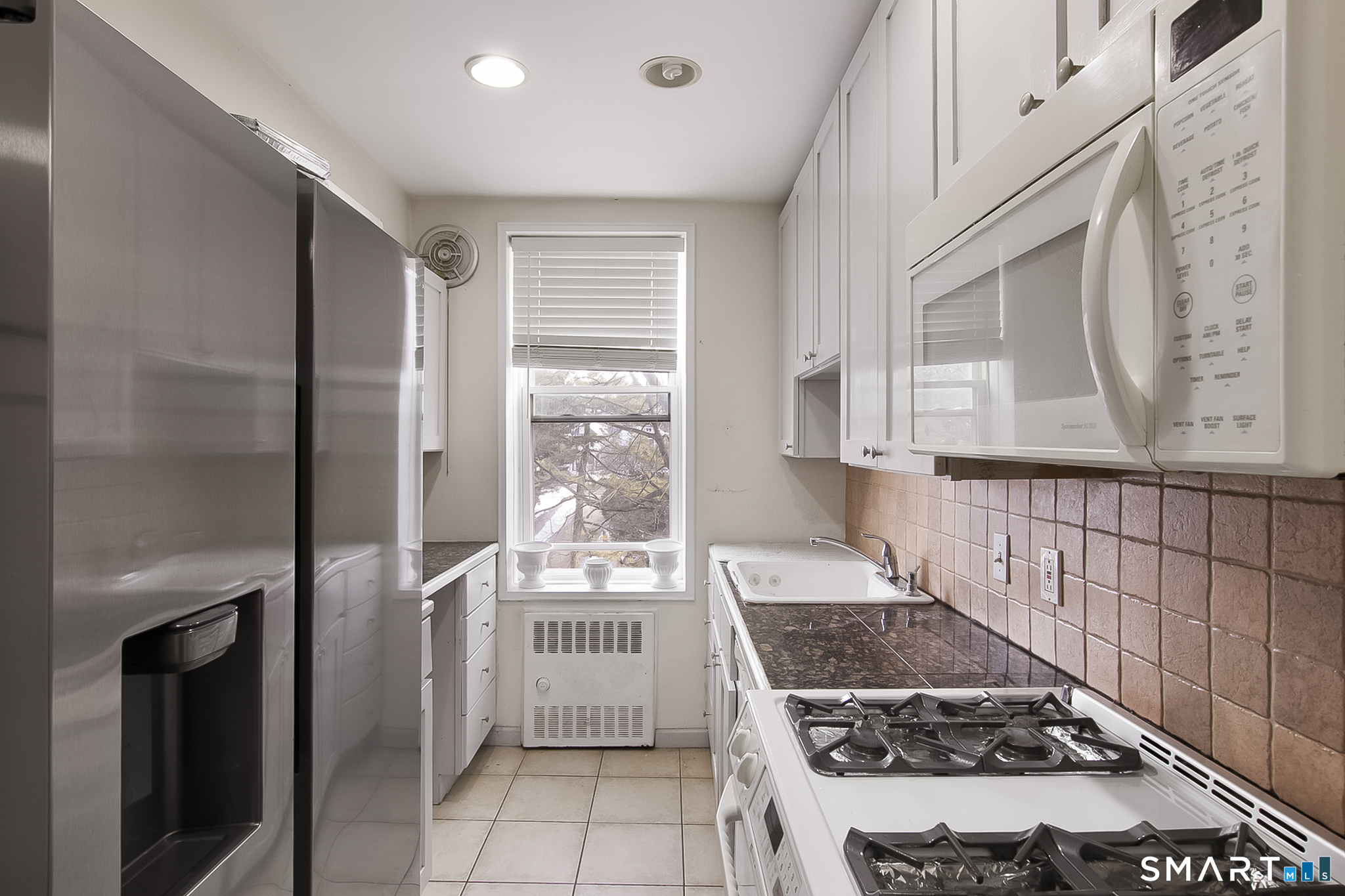 7 4th, Stamford, 06905, 2 Bedrooms Bedrooms, 0 ,1 BathroomBathrooms,Residential Rental,For Sale,4th,0,24155733