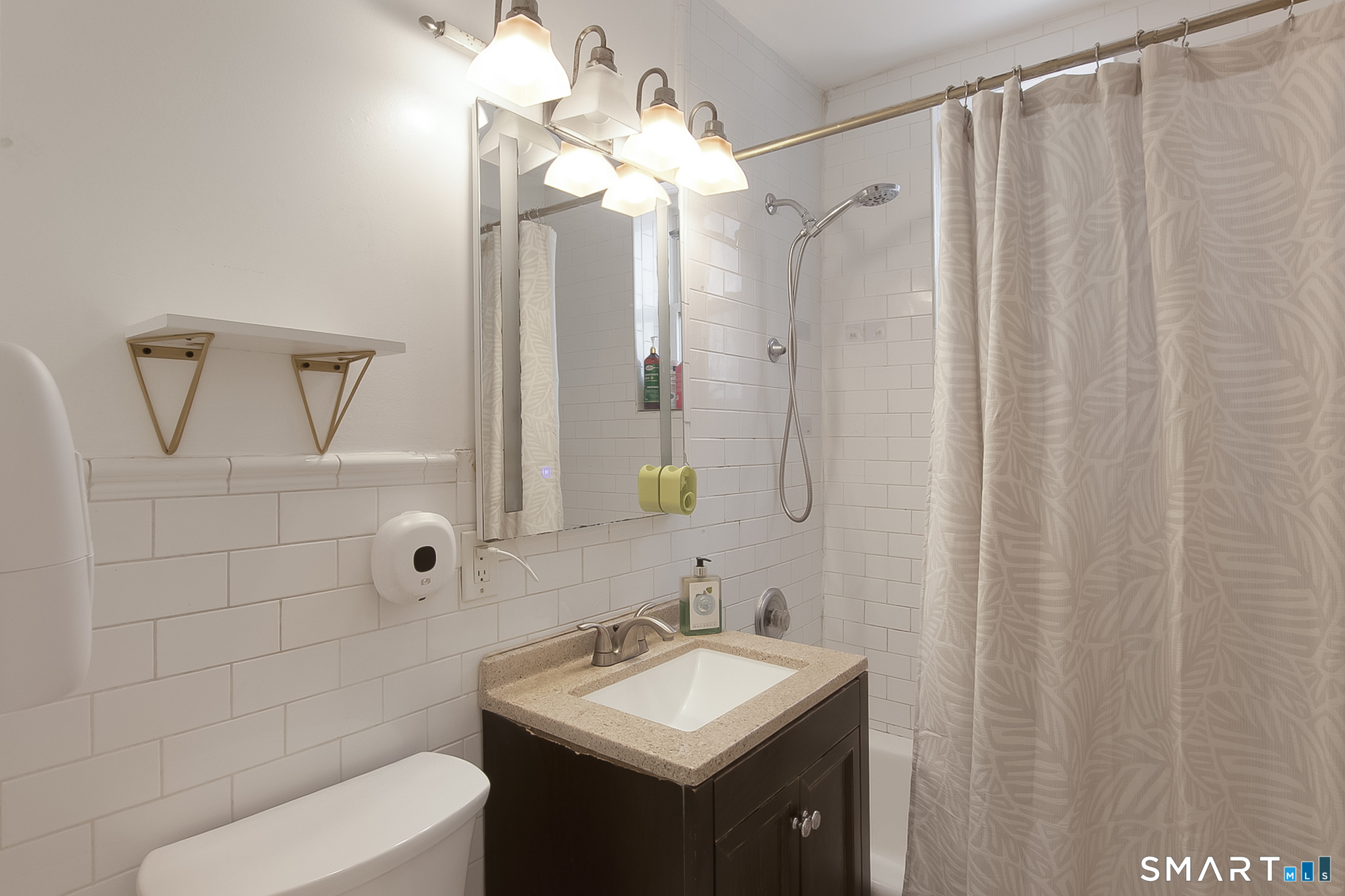 7 4th, Stamford, 06905, 2 Bedrooms Bedrooms, 0 ,1 BathroomBathrooms,Residential Rental,For Sale,4th,0,24155733