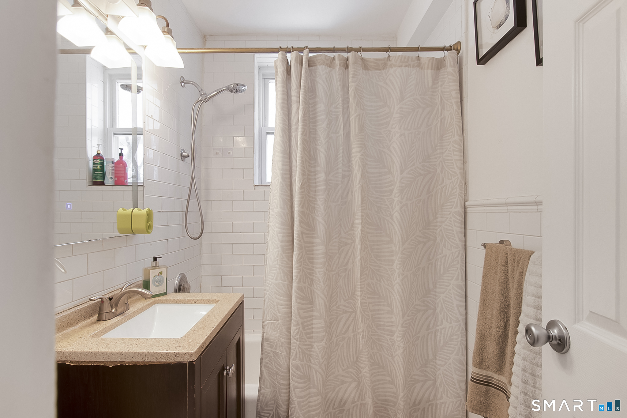 7 4th, Stamford, 06905, 2 Bedrooms Bedrooms, 0 ,1 BathroomBathrooms,Residential Rental,For Sale,4th,0,24155733