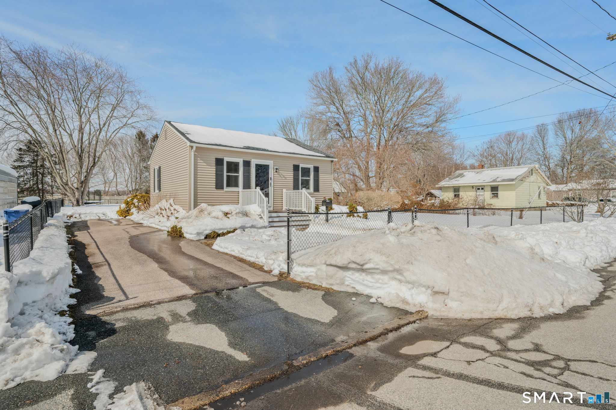 Homes for sale in Groton, CT | 209 Midway Oval, Groton, CT 06340 | MLS# 24152561