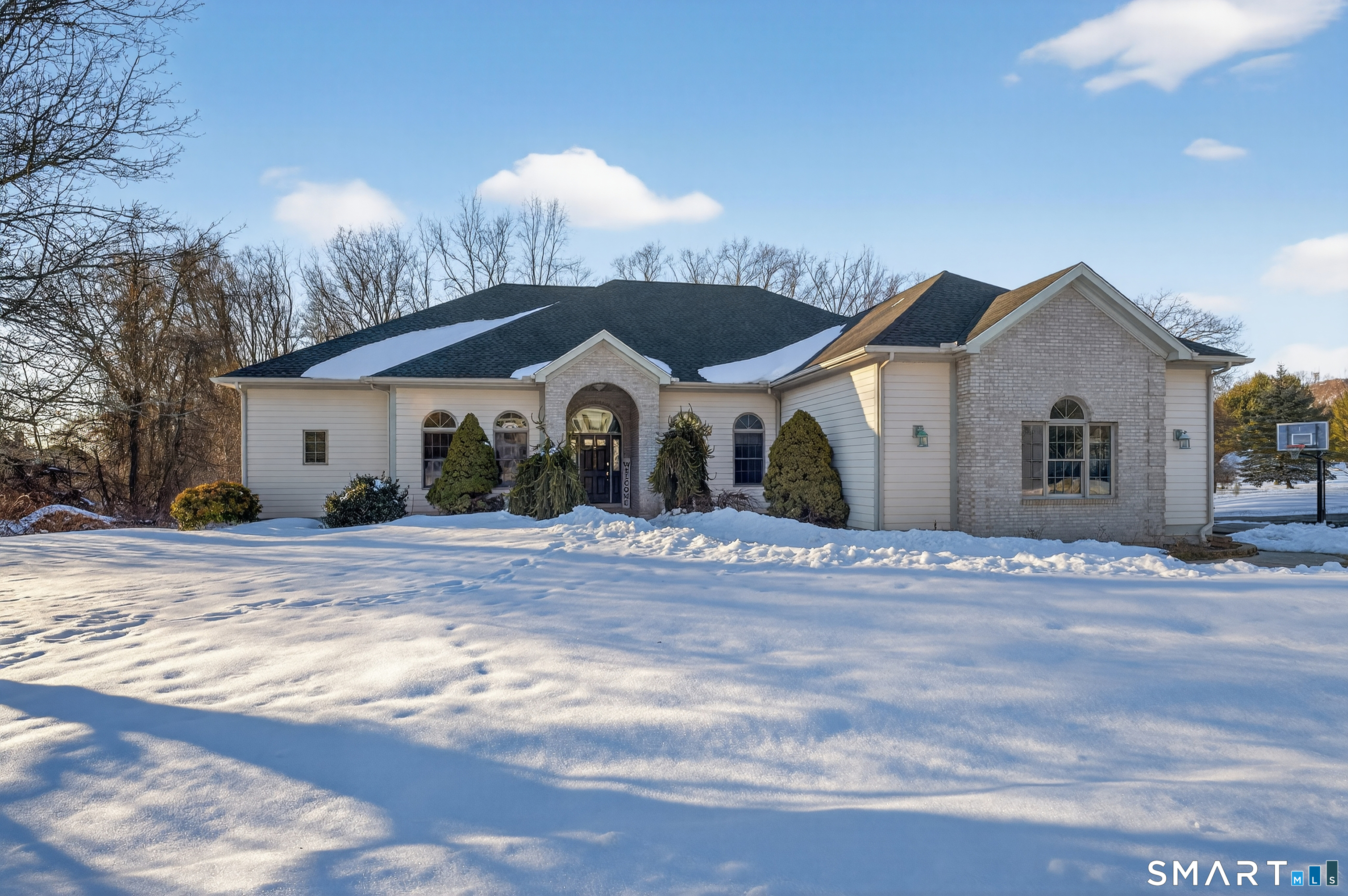 174 Westfort, Meriden, 06451, 3 Bedrooms Bedrooms, 0 ,2 BathroomsBathrooms,Single Family For Sale,For Sale,Westfort,0,24156012