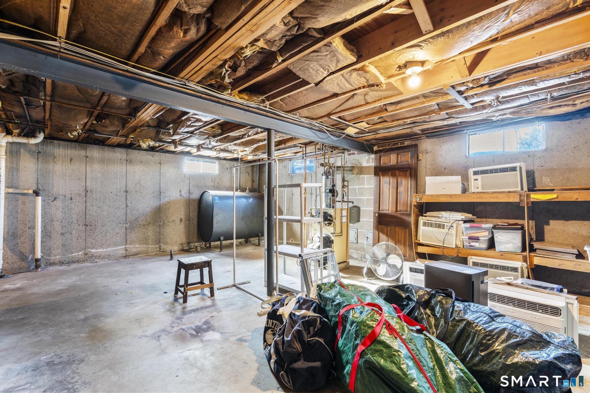 Homes for sale in Enfield, CT | 19 Copper Dr, Enfield, CT 06082 | MLS# 24156290