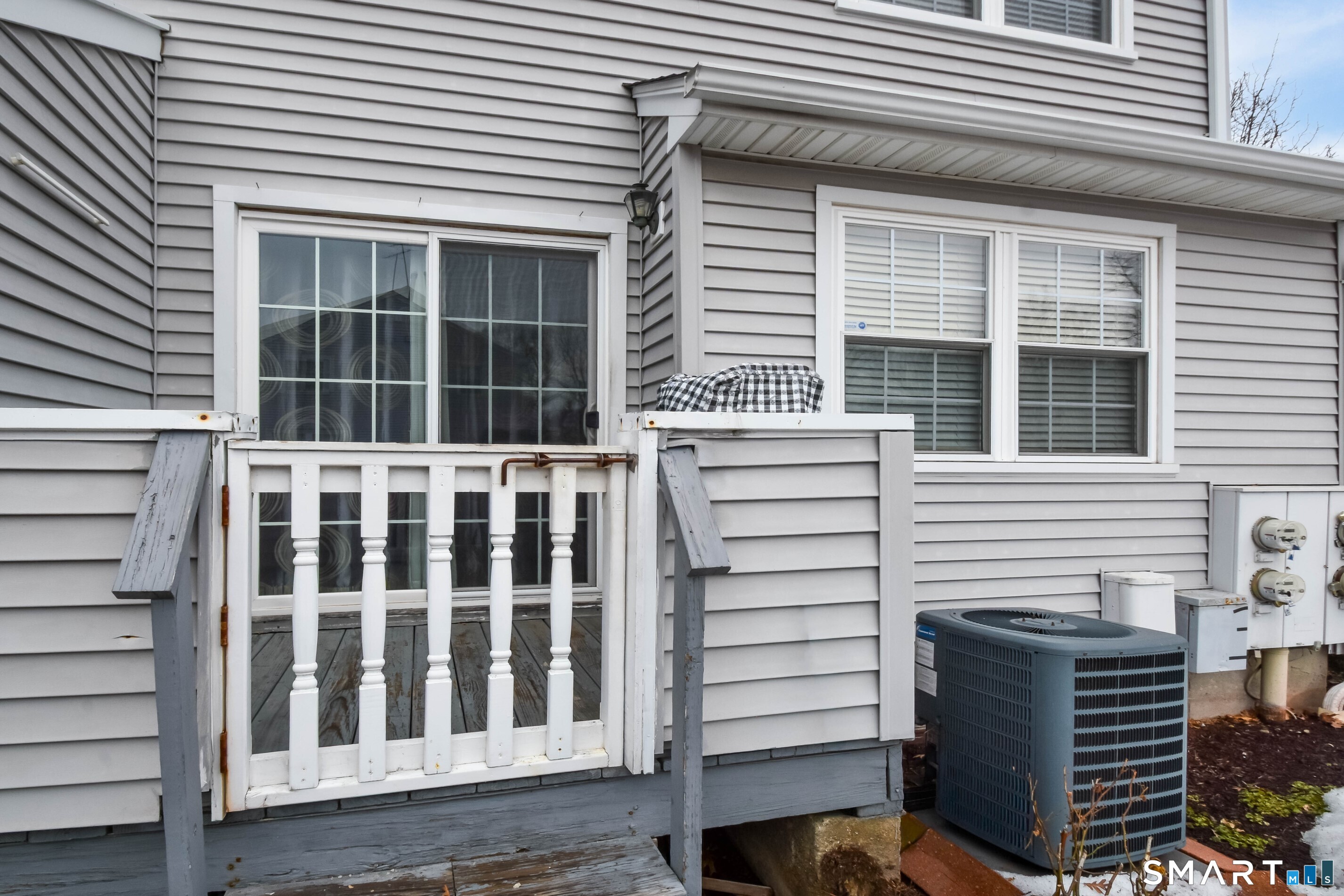 Homes for sale in Bridgeport, CT | 1403 Old Town Rd #1403, Bridgeport, CT 06606 | MLS# 24156932