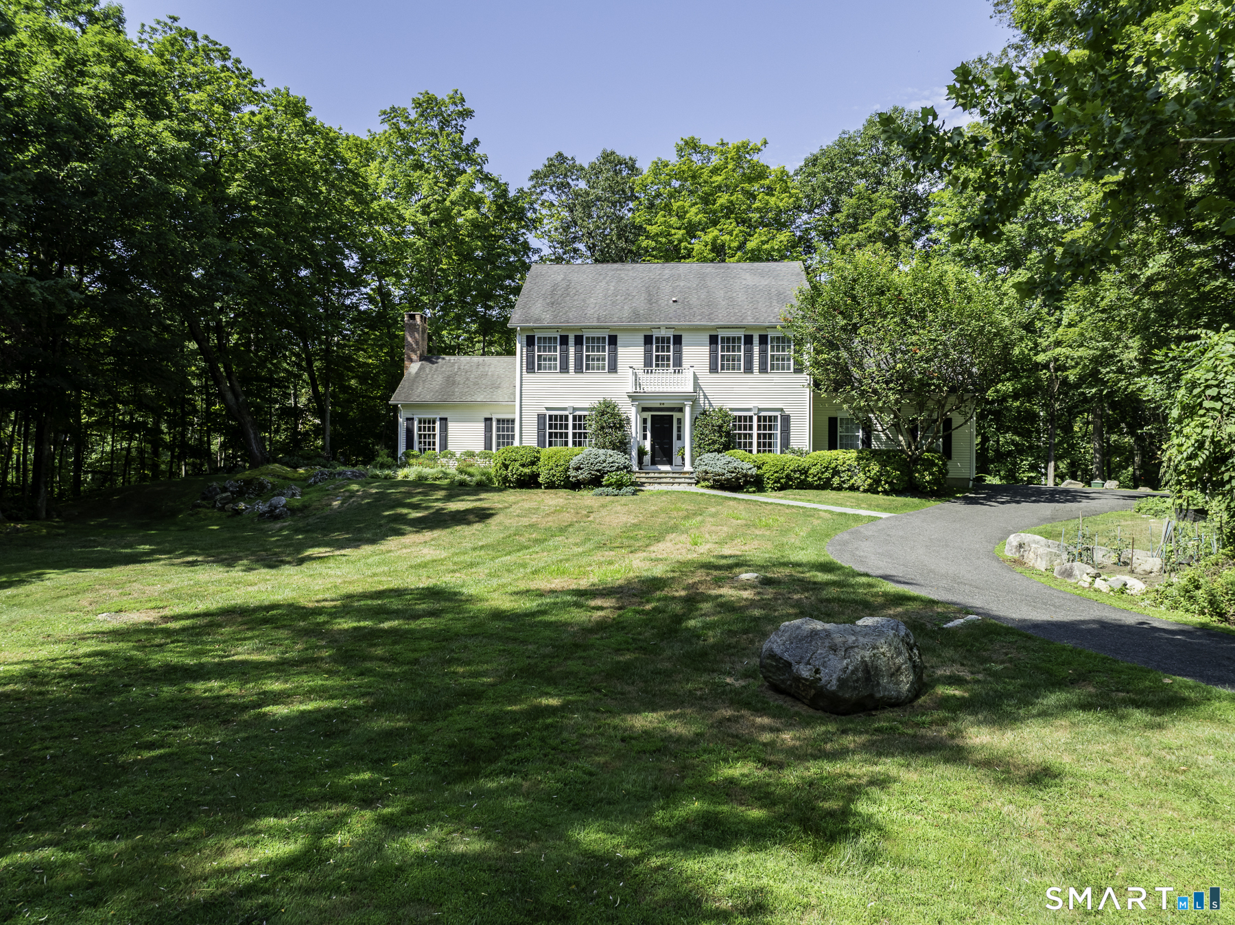 Homes for sale in Ridgefield, CT | 28 Great Pond Rd, Ridgefield, CT 06877 | MLS# 24153808