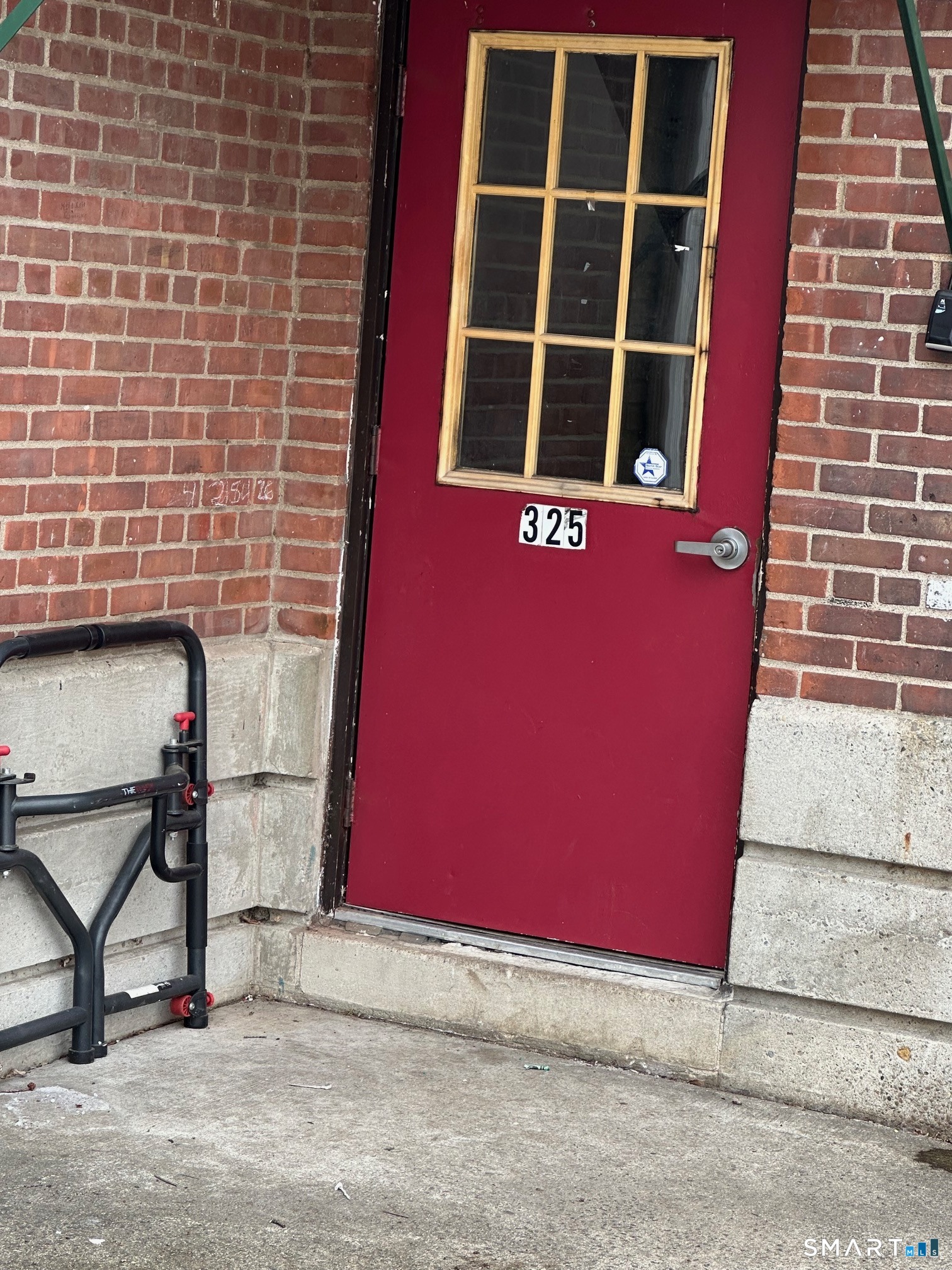 Homes for sale in Bridgeport, CT | 325 North Bishop Ave #18, Bridgeport, CT 06610 | MLS# 24156060