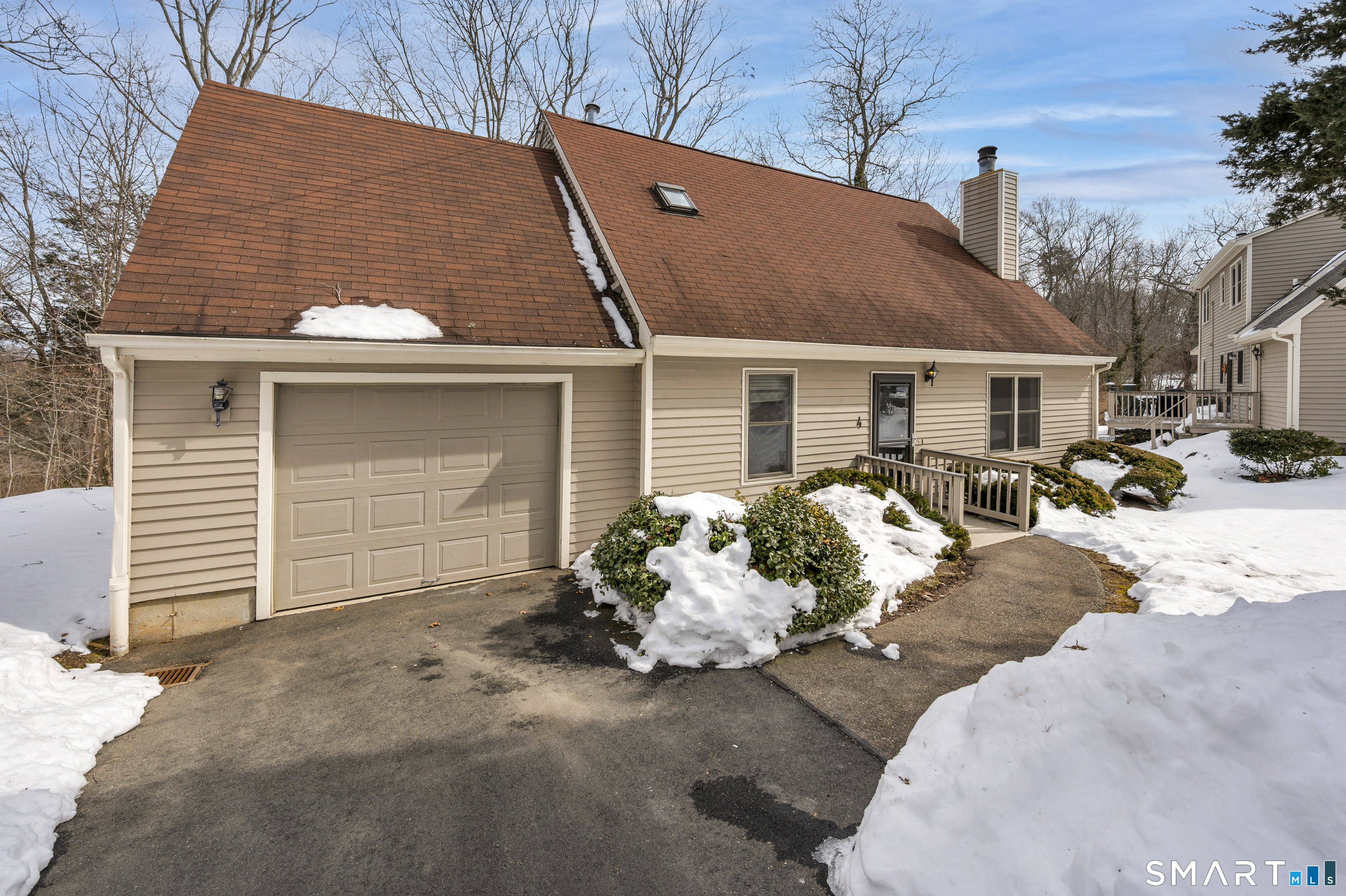 Homes for sale in Guilford, CT | 4 Copper Ridge Cir #4, Guilford, CT 06437 | MLS# 24156292