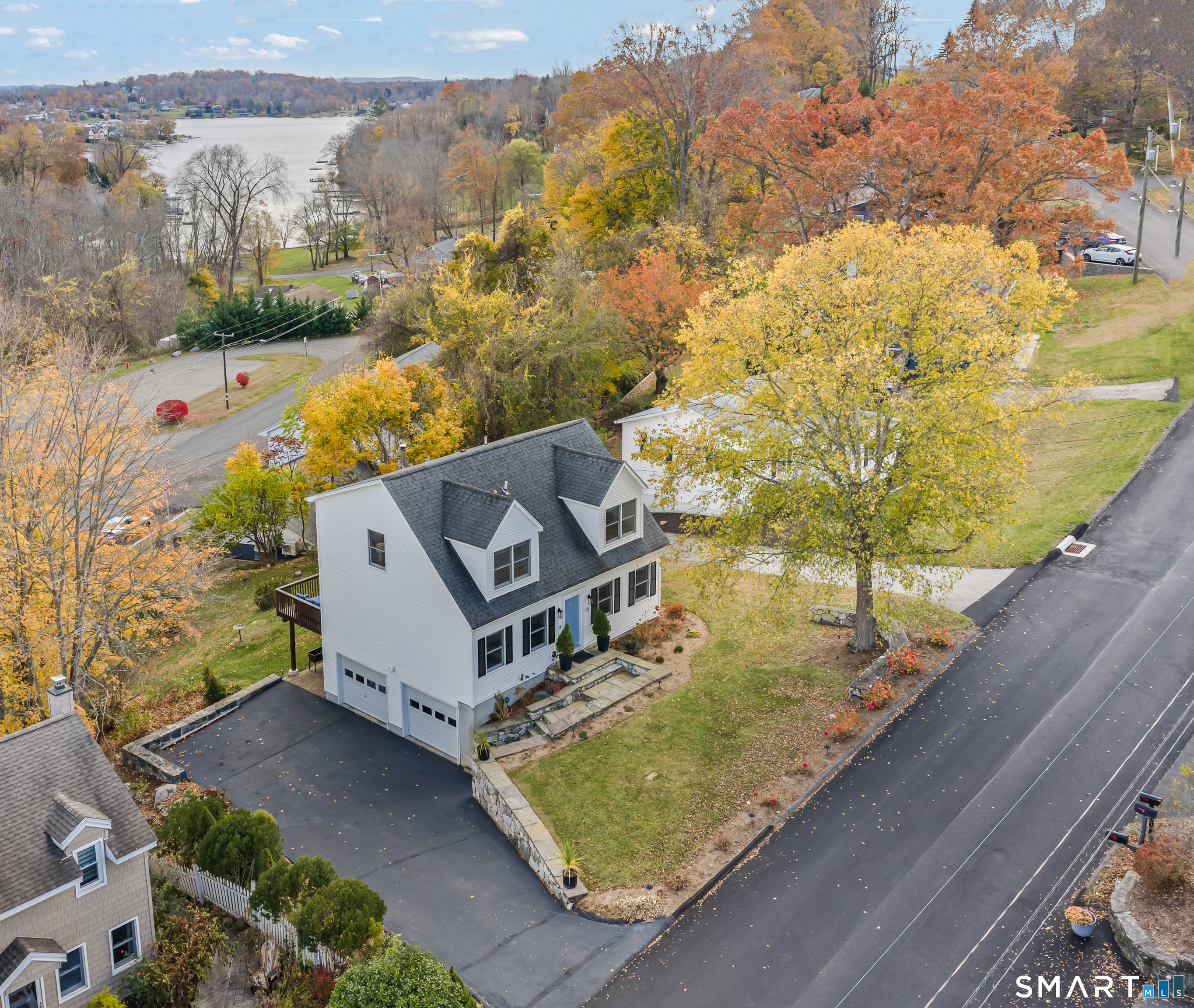 Homes for sale in Brookfield, CT | 15 Berkshire Dr, Brookfield, CT 06804 | MLS# 24157015