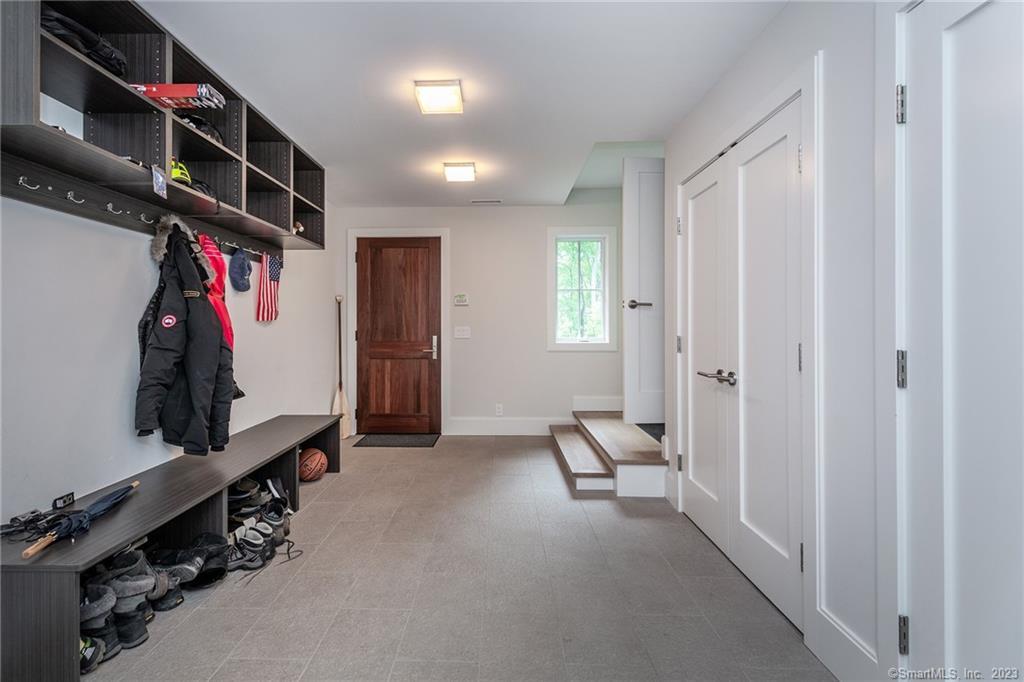 33 Arrow Point, Warren, 06777, 4 Bedrooms Bedrooms, 0 ,4 BathroomsBathrooms,Residential Rental,For Sale,Arrow Point,0,24157289