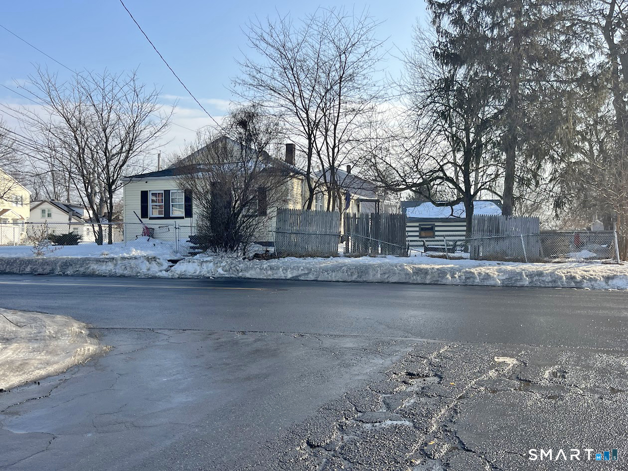 Homes for sale in Bridgeport, CT | 940 Reservoir Ave, Bridgeport, CT 06606 | MLS# 24155490