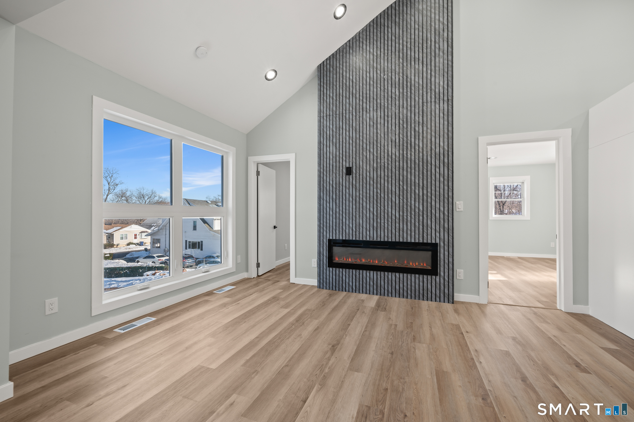 Homes for sale in West Haven, CT | 82 Hemlock St, West Haven, CT 06516 | MLS# 24157269