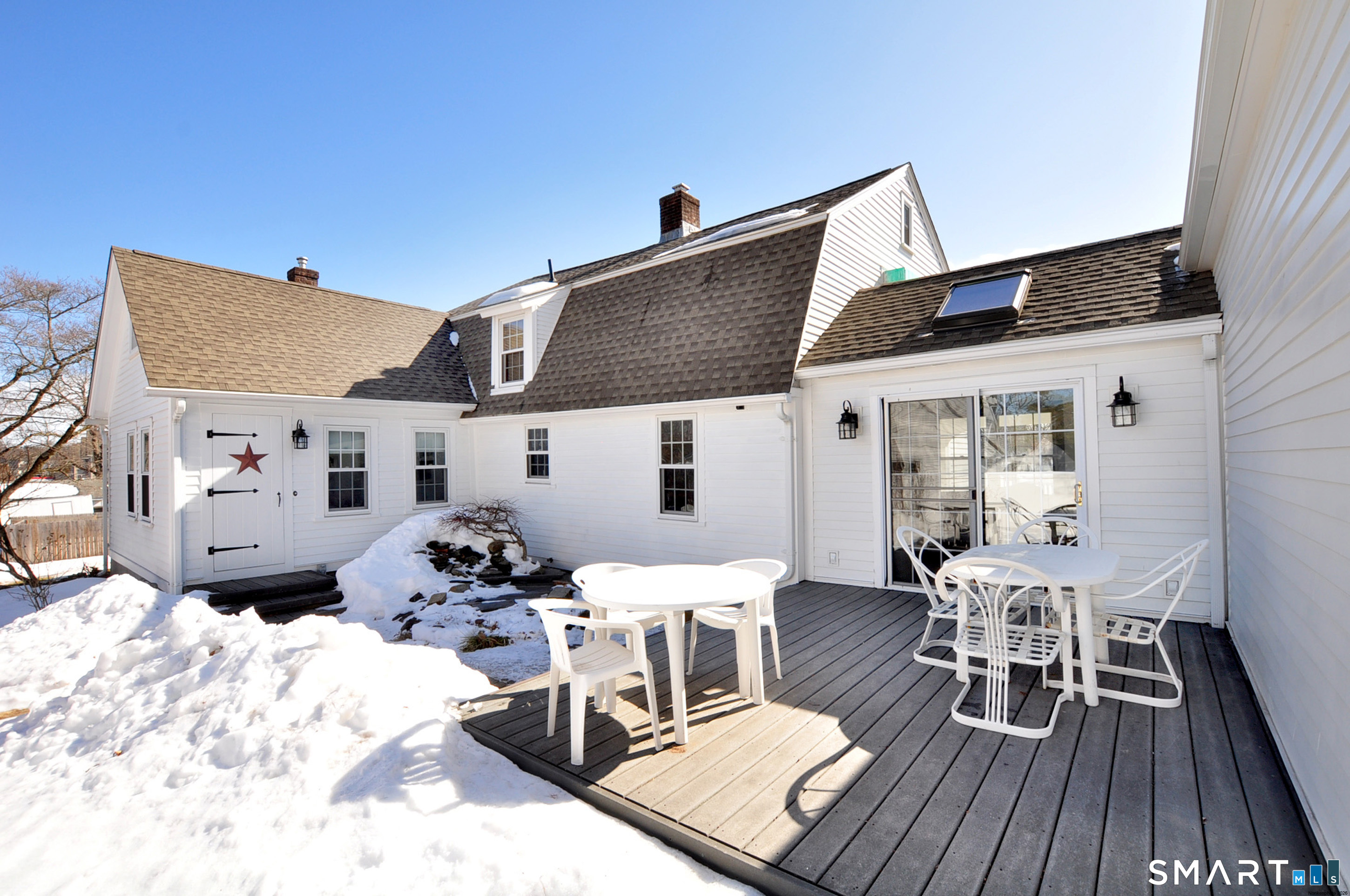 Homes for sale in Manchester, CT | 537 Center St, Manchester, CT 06040 | MLS# 24156676