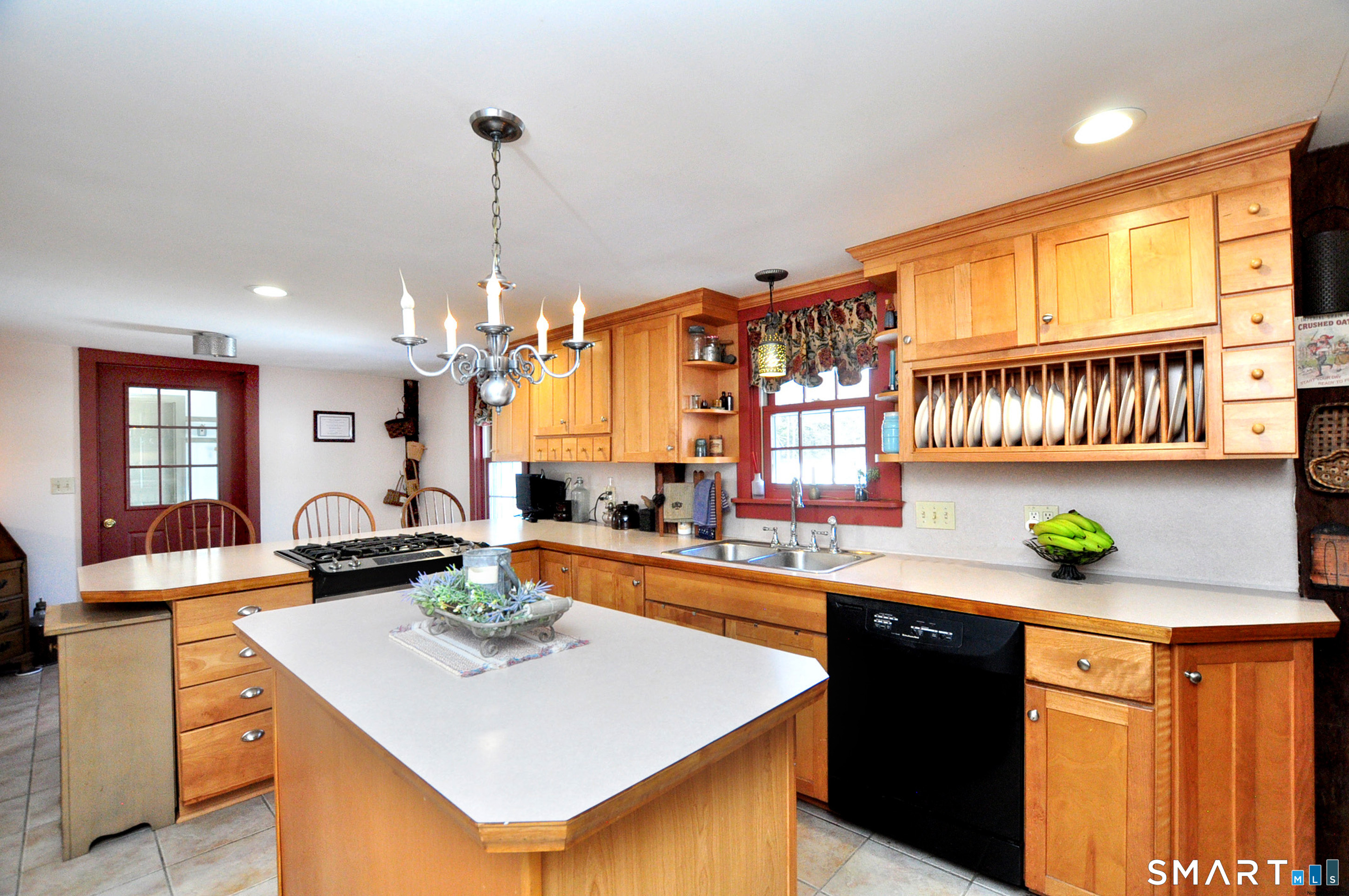 Homes for sale in Manchester, CT | 537 Center St, Manchester, CT 06040 | MLS# 24156676