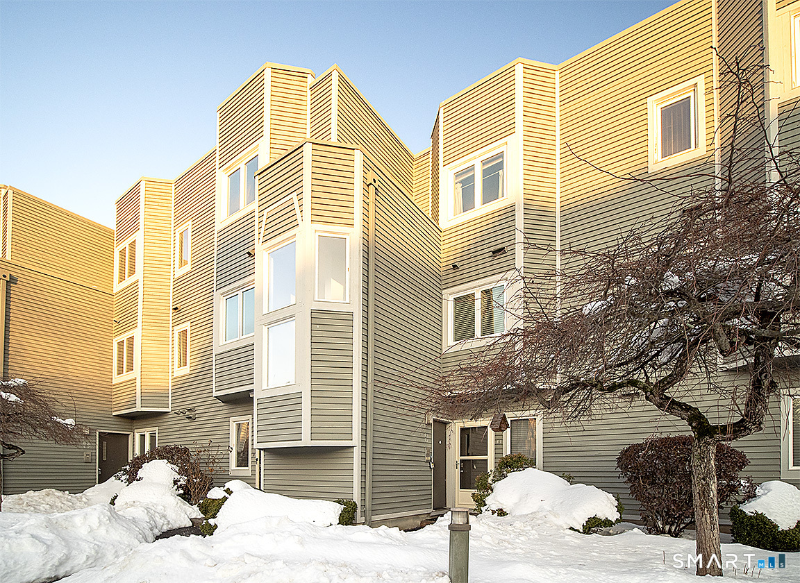 Homes for sale in Hamden, CT | 1414 Whitney Ave #APT E3, Hamden, CT 06517 | MLS# 24157341