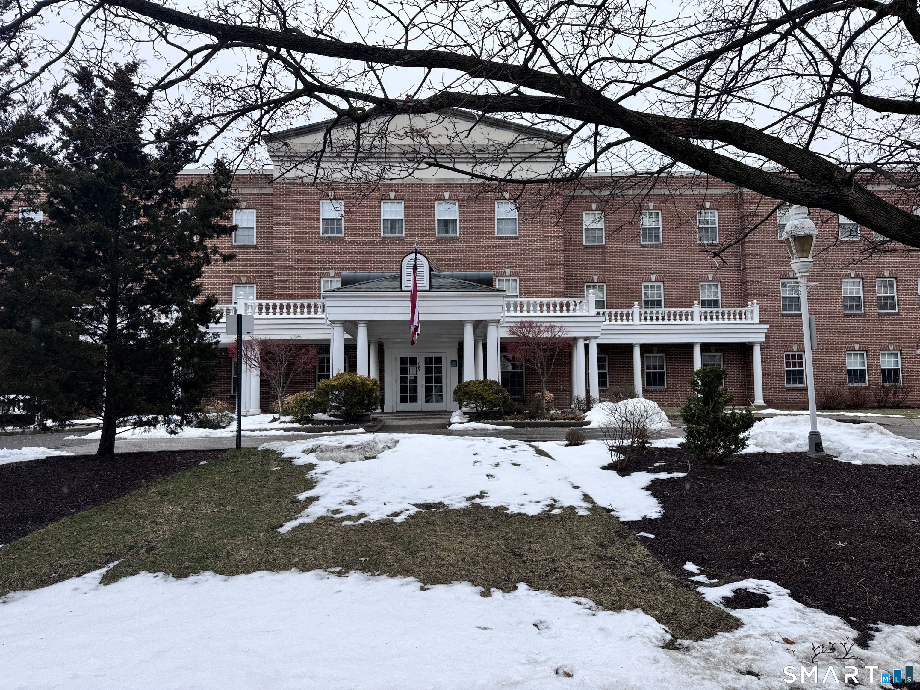 Homes for sale in Stamford, CT | 59 Courtland Ave #APT 3B, Stamford, CT 06902 | MLS# 24157387