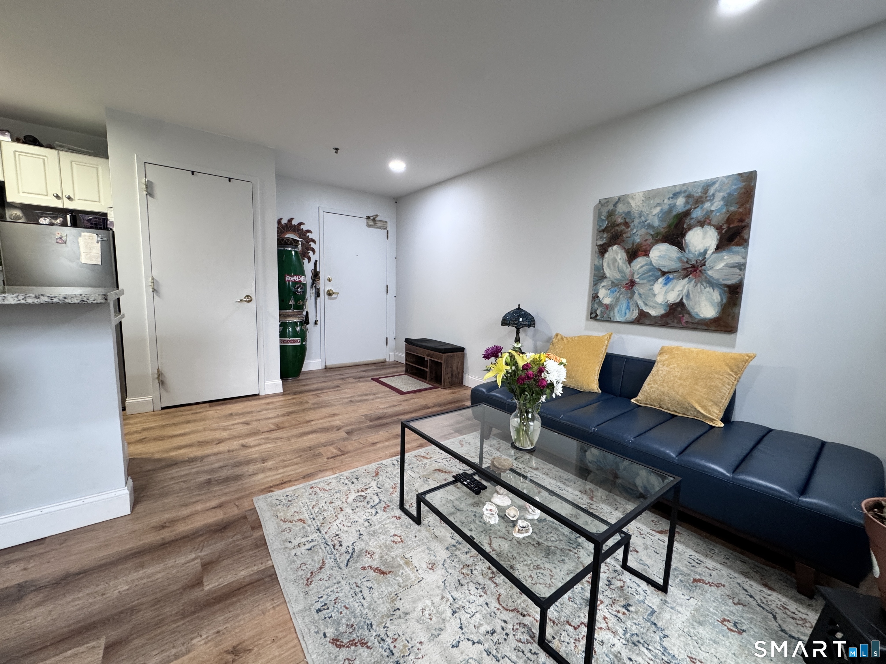 Homes for sale in Stamford, CT | 59 Courtland Ave #APT 3B, Stamford, CT 06902 | MLS# 24157387