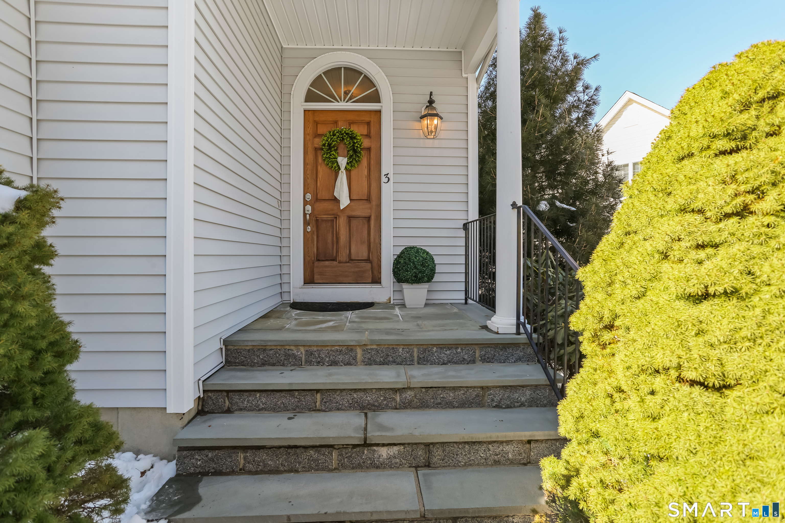 Homes for sale in Shelton, CT | 3 Rushbrooke Ln, Shelton, CT 06484 | MLS# 24157472