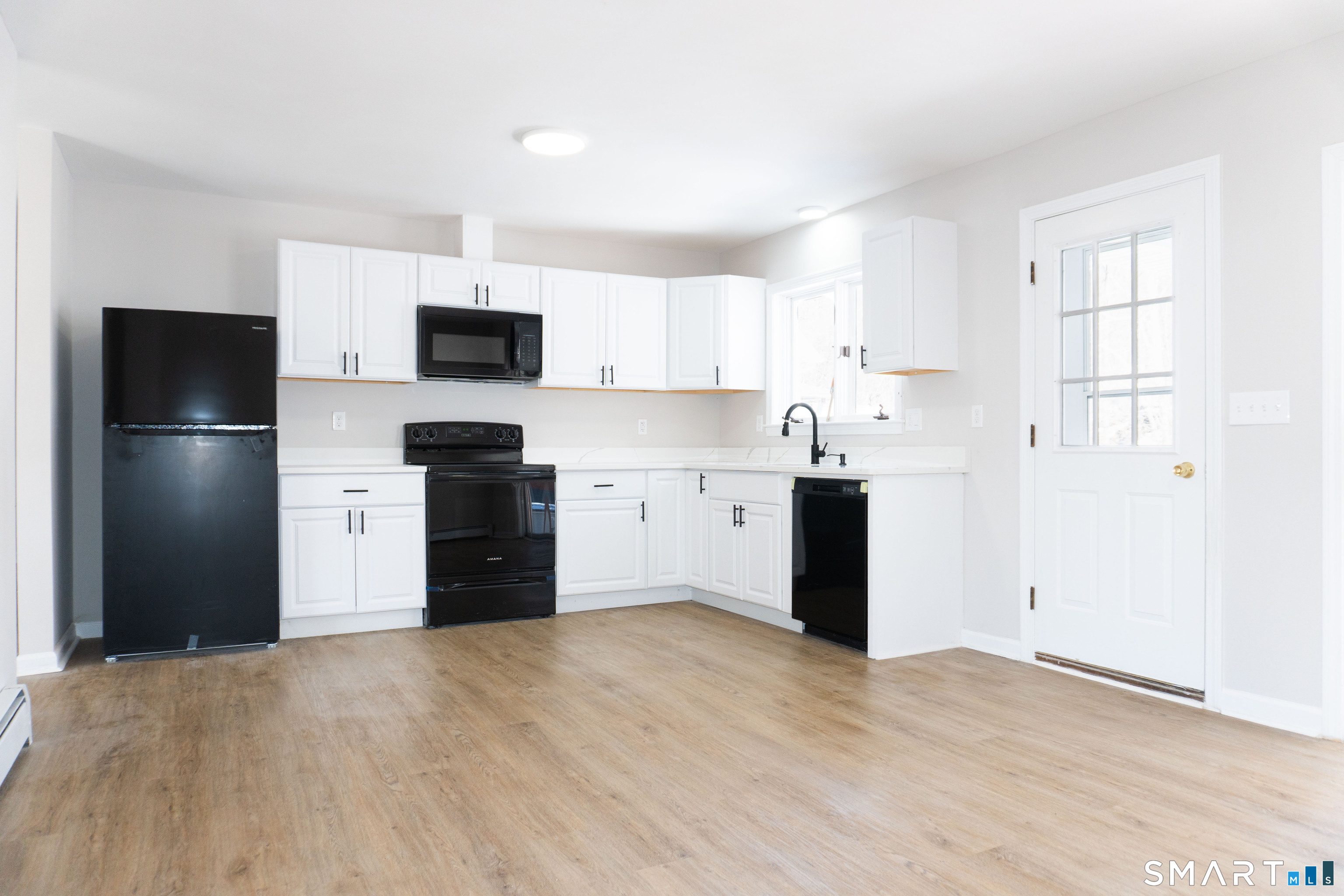 Homes for sale in Naugatuck, CT | 53 High St, Naugatuck, CT 06770 | MLS# 24156585