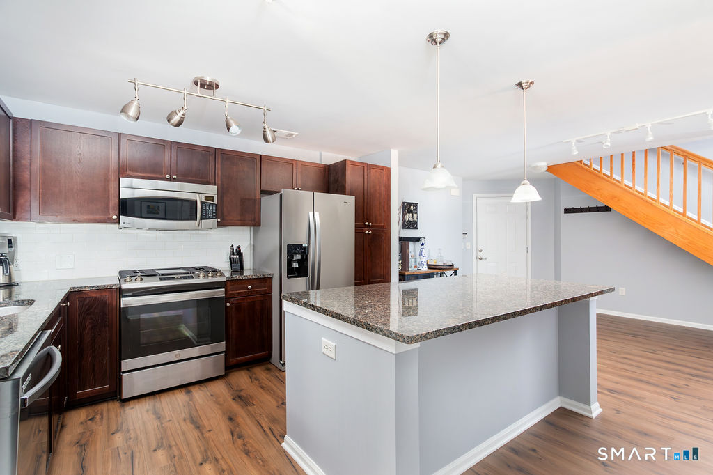 Homes for sale in Stamford, CT | 850 E Main St #APT 526, Stamford, CT 06902 | MLS# 24156291