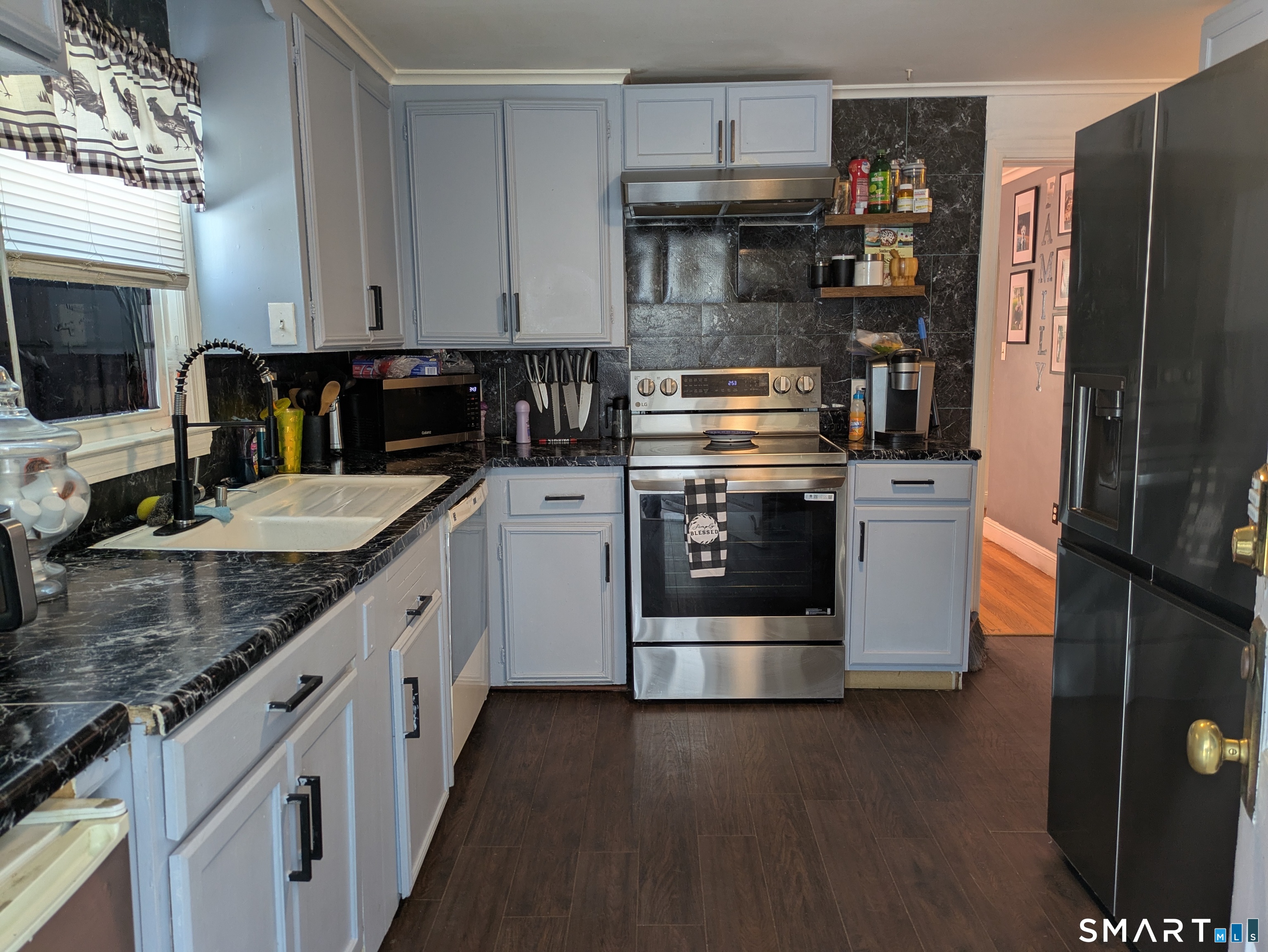 739 Center, Manchester, 06040, 4 Bedrooms Bedrooms, 0 ,1 BathroomBathrooms,Single Family For Sale,For Sale,Center,0,24157530