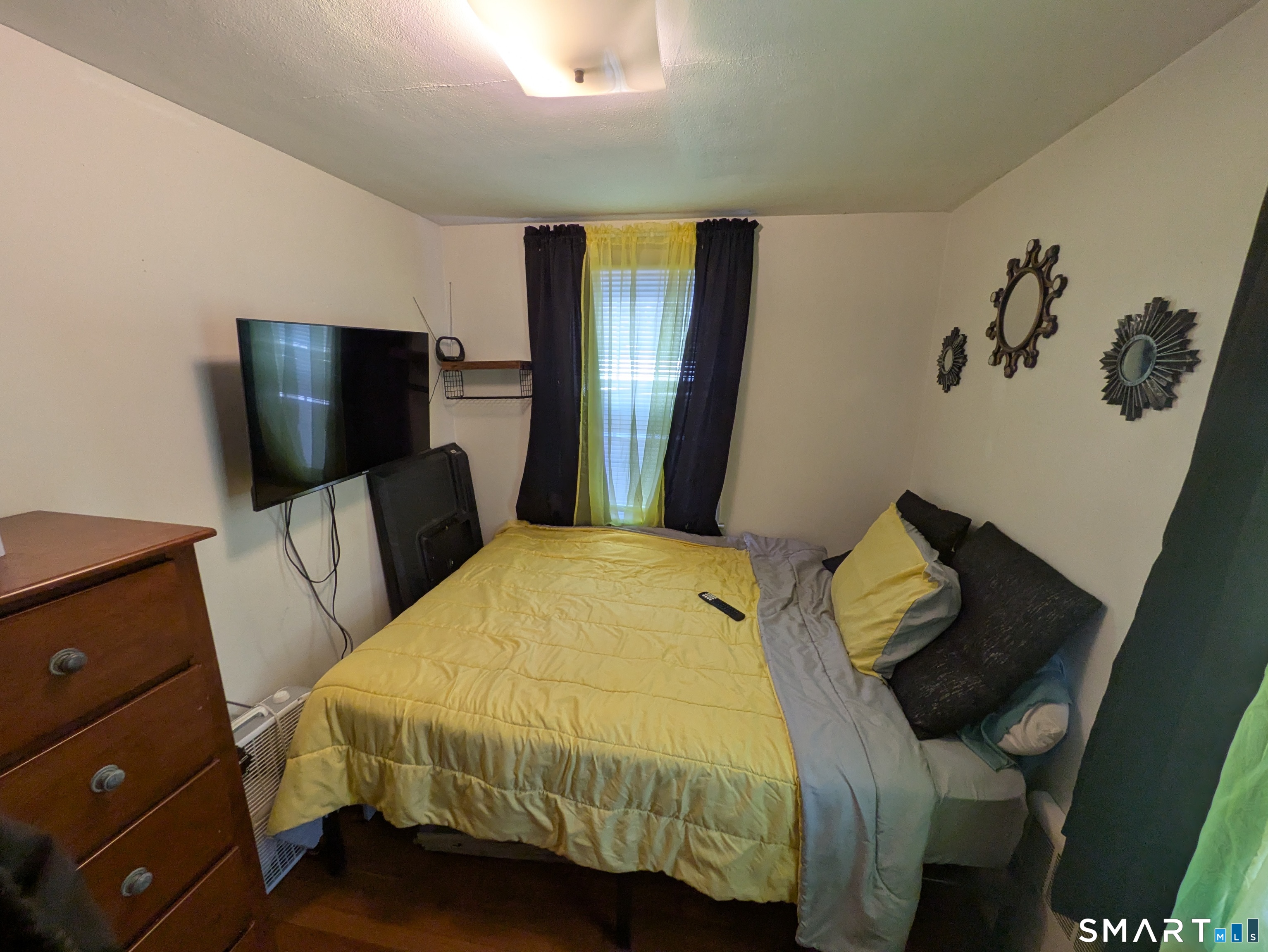 739 Center, Manchester, 06040, 4 Bedrooms Bedrooms, 0 ,1 BathroomBathrooms,Single Family For Sale,For Sale,Center,0,24157530