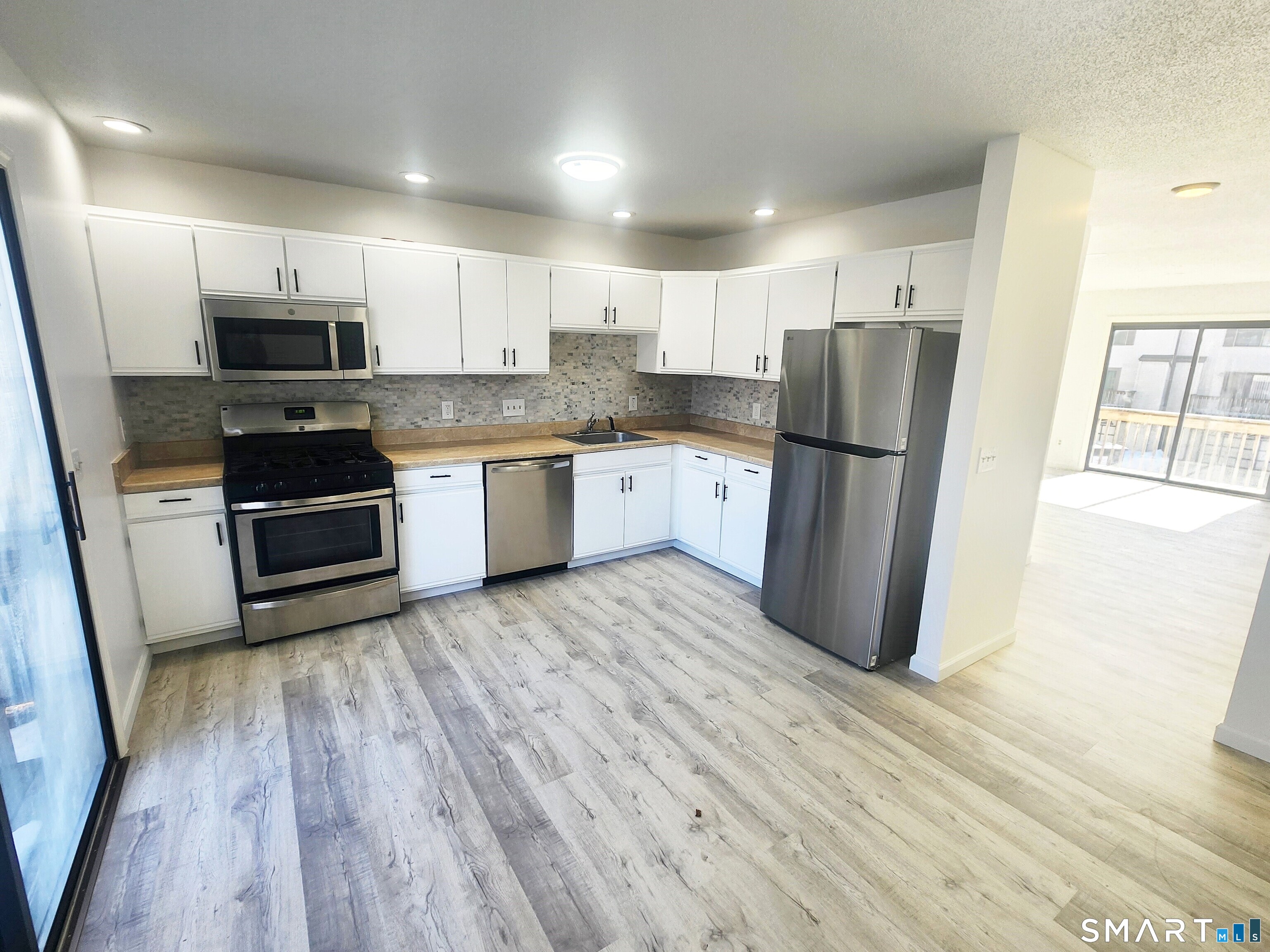 Homes for sale in West Haven, CT | 15 Crest St #C15, West Haven, CT 06516 | MLS# 24157562