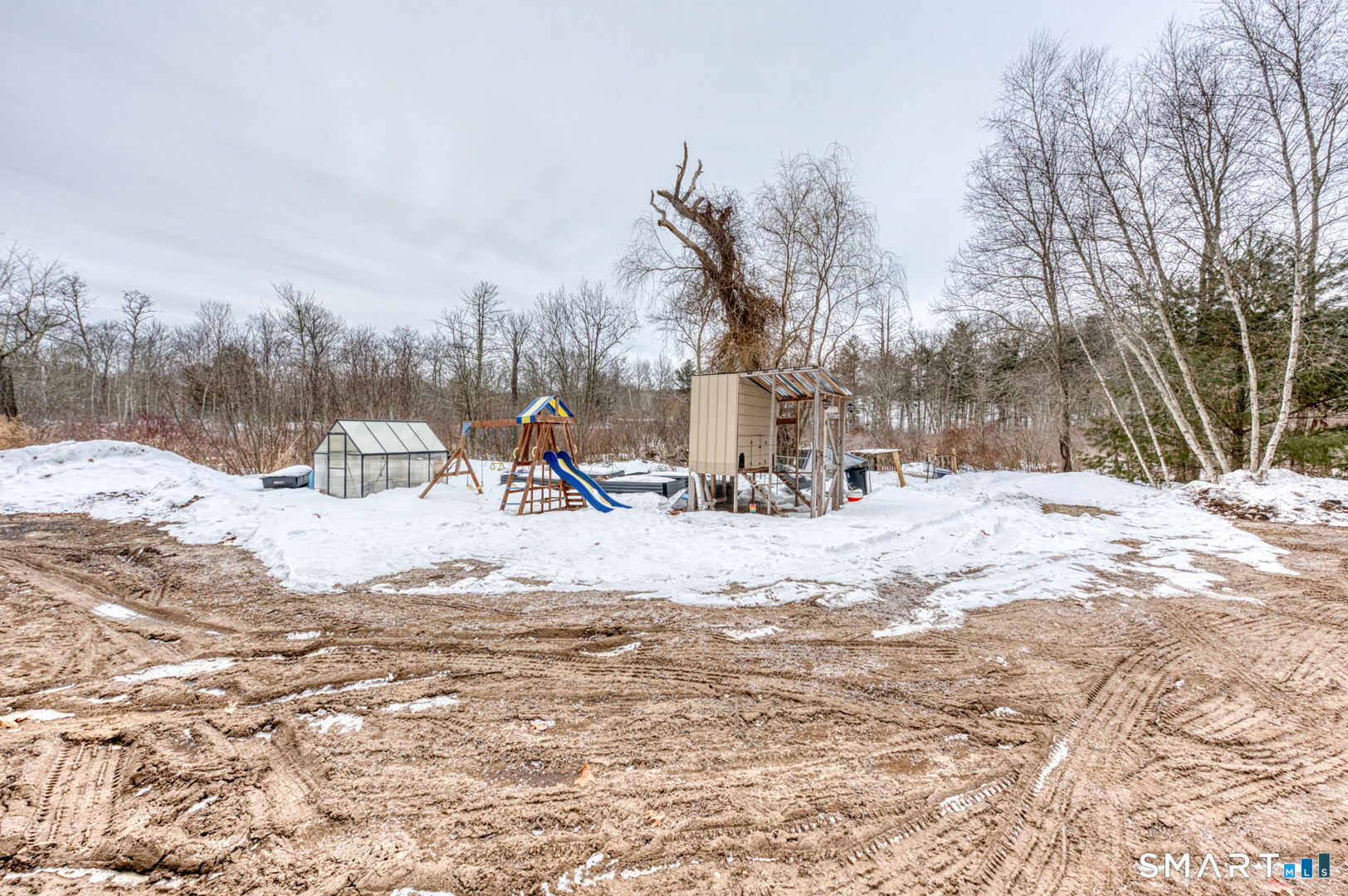 Homes for sale in East Hampton, CT | 1 Young St, East Hampton, CT 06424 | MLS# 24155582