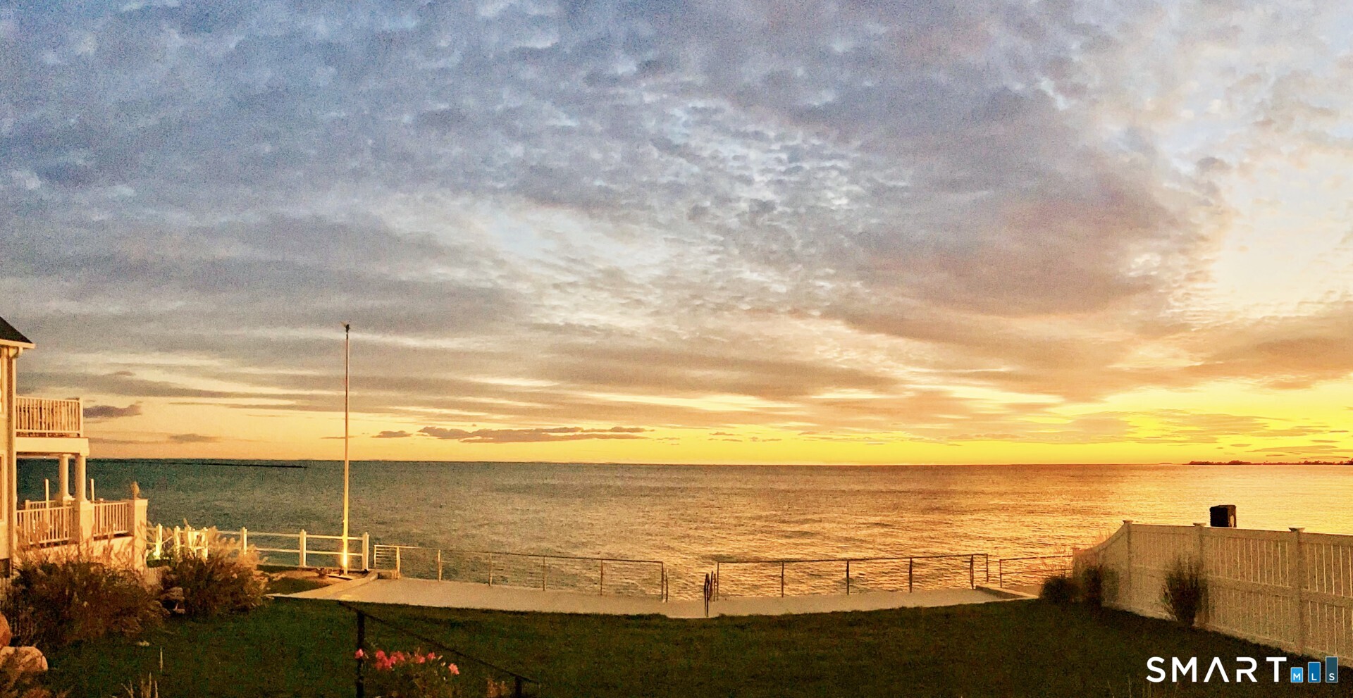 Homes for sale in Clinton, CT | 9 Loop Rd, Clinton, CT 06413 | MLS# 24155620