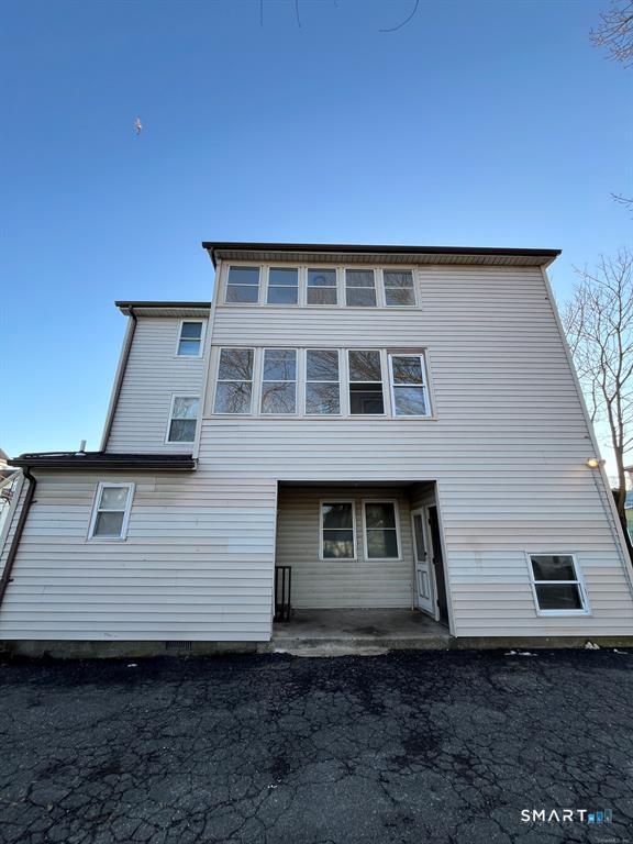 6 Pleasant, Norwalk, 06855, 3 Bedrooms Bedrooms, 0 ,1 BathroomBathrooms,Residential Rental,For Sale,Pleasant,0,24157798