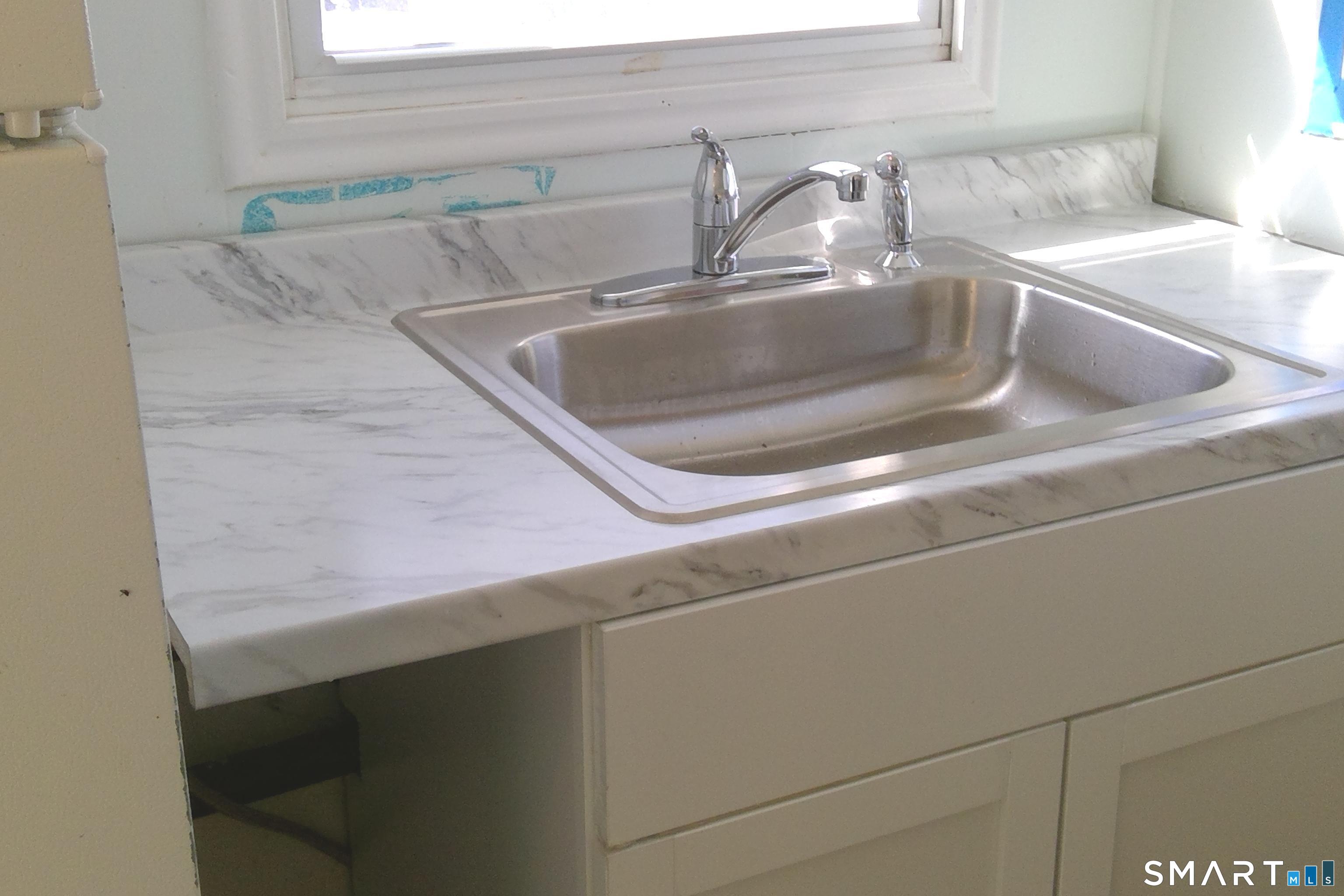 Homes for sale in Mansfield, CT | 21 Hillpond Dr, Mansfield, CT 06268 | MLS# 24156332