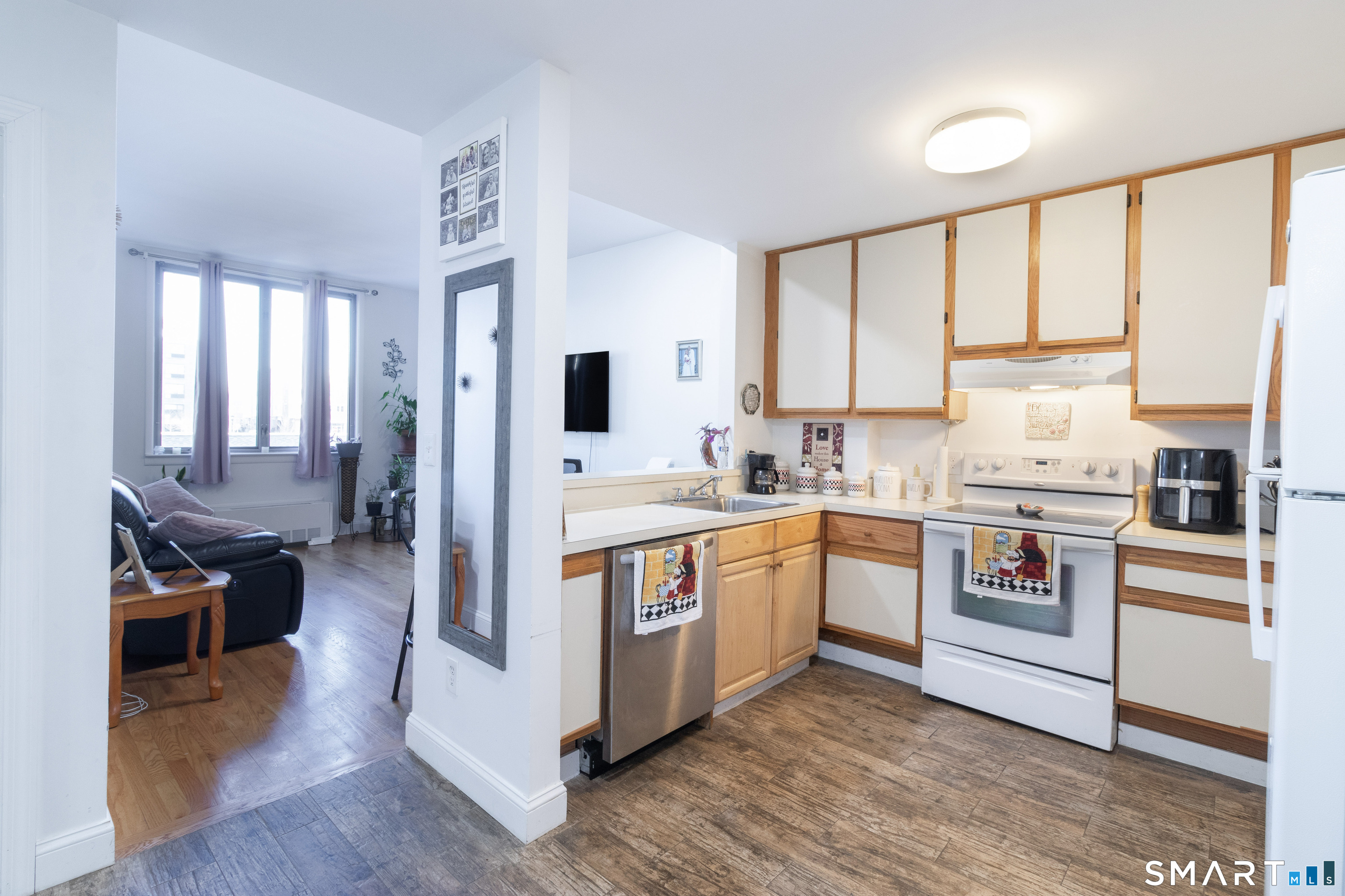 Homes for sale in Norwalk, CT | 49 Day St #209, Norwalk, CT 06854 | MLS# 24157880