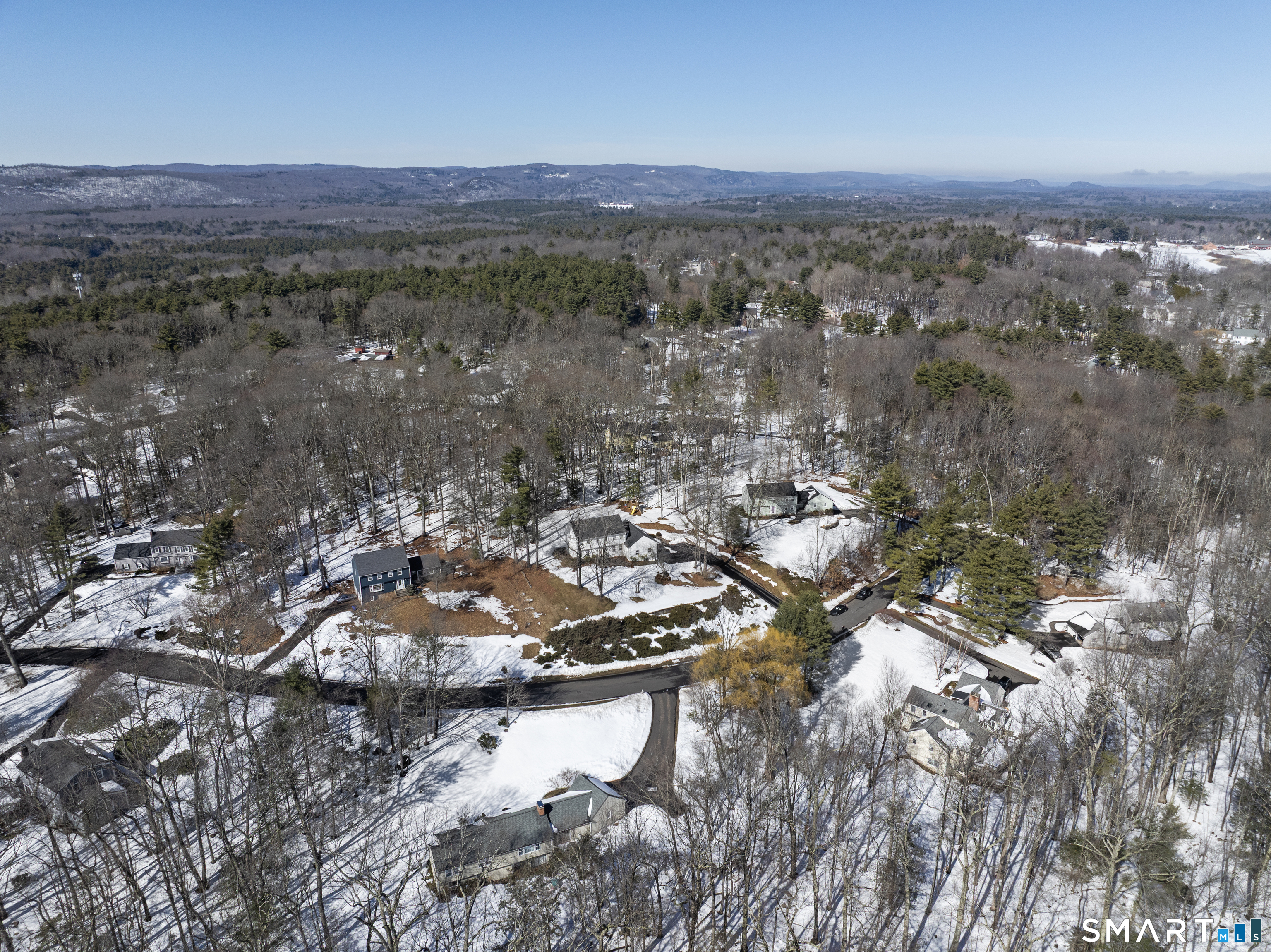 Homes for sale in Simsbury, CT | 7 Shaw Dr, Simsbury, CT 06070 | MLS# 24156968