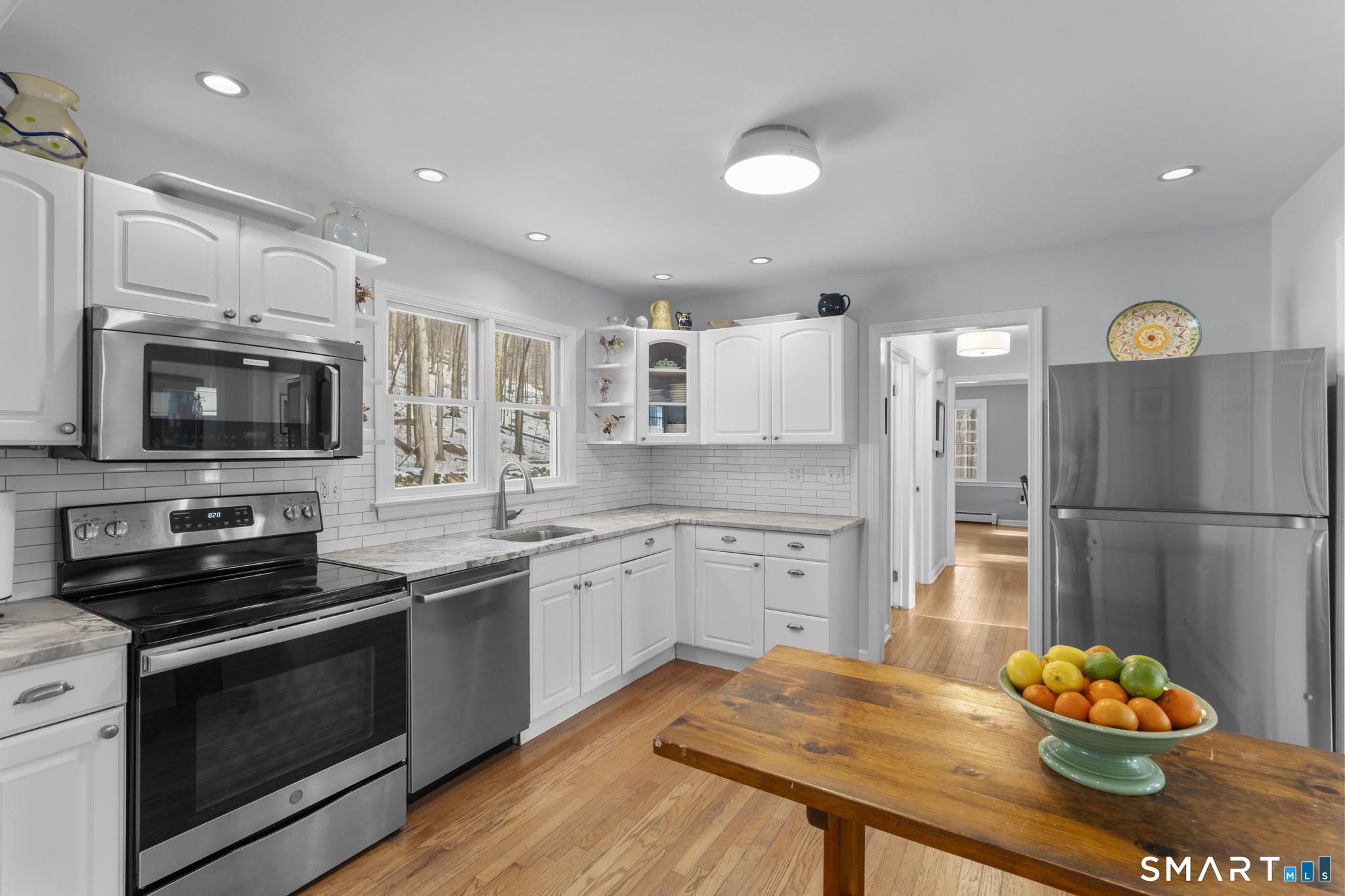 Homes for sale in Woodbridge, CT | 11 Bishop Dr, Woodbridge, CT 06525 | MLS# 24157922