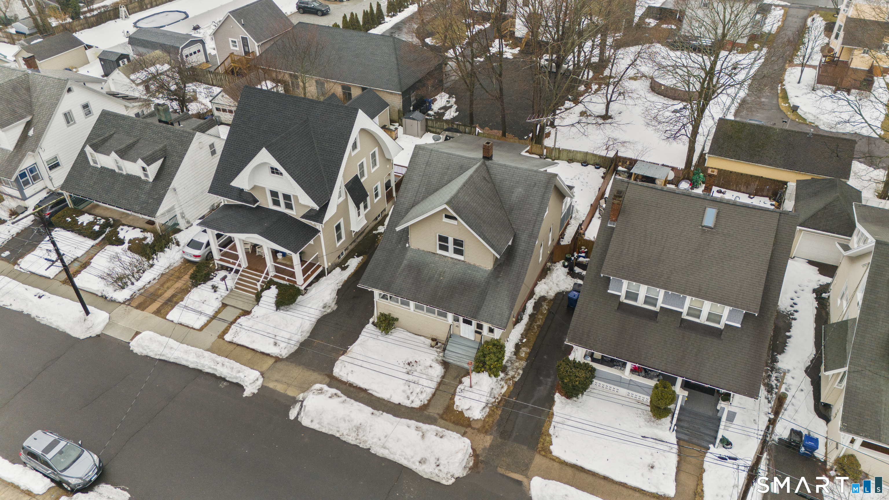 Homes for sale in West Haven, CT | 30 Washington Manor Ave, West Haven, CT 06516 | MLS# 24157904