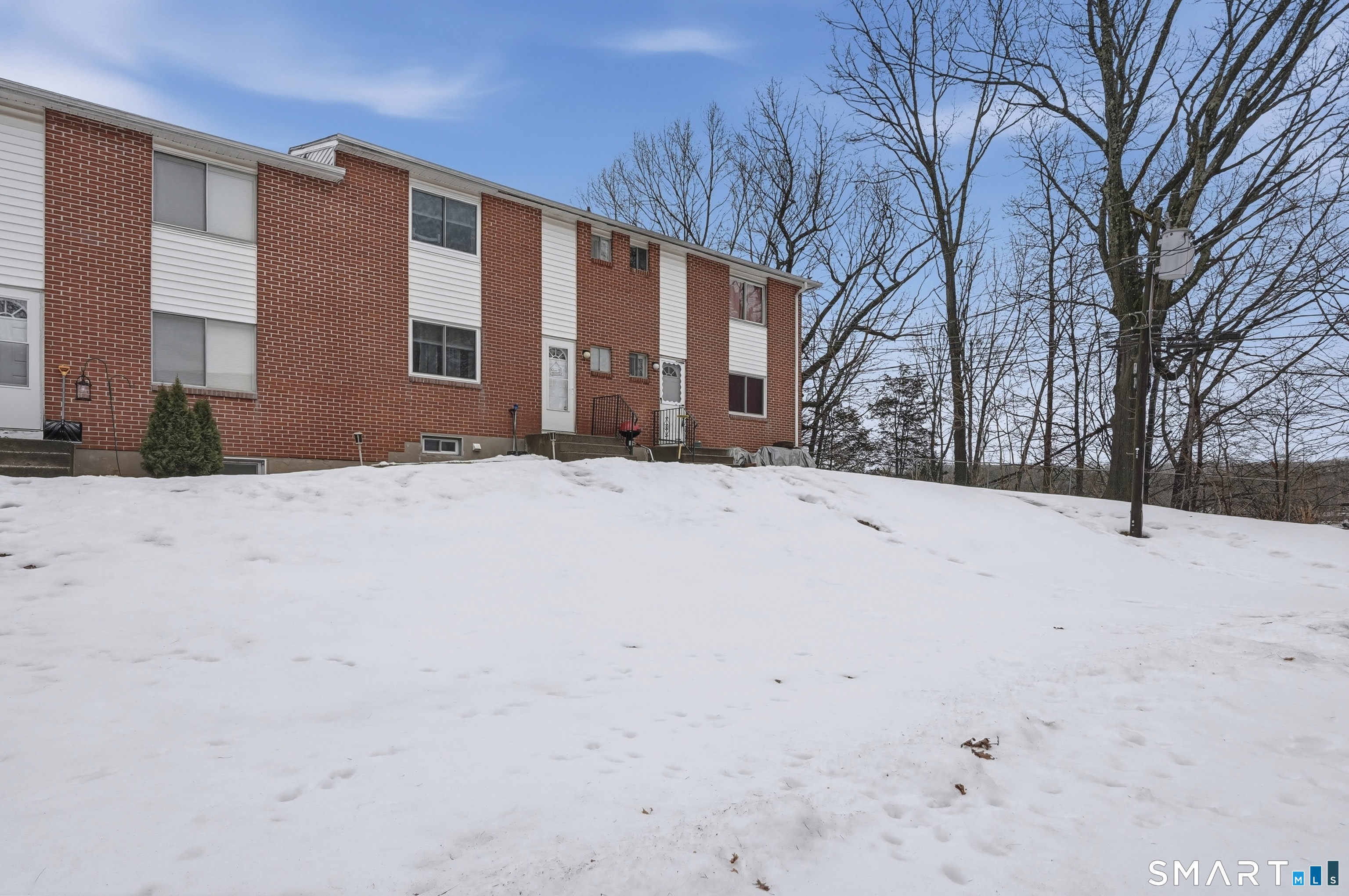 Homes for sale in Southington, CT | 273 Queen St #Apt 9C, Southington, CT 06489 | MLS# 24155037