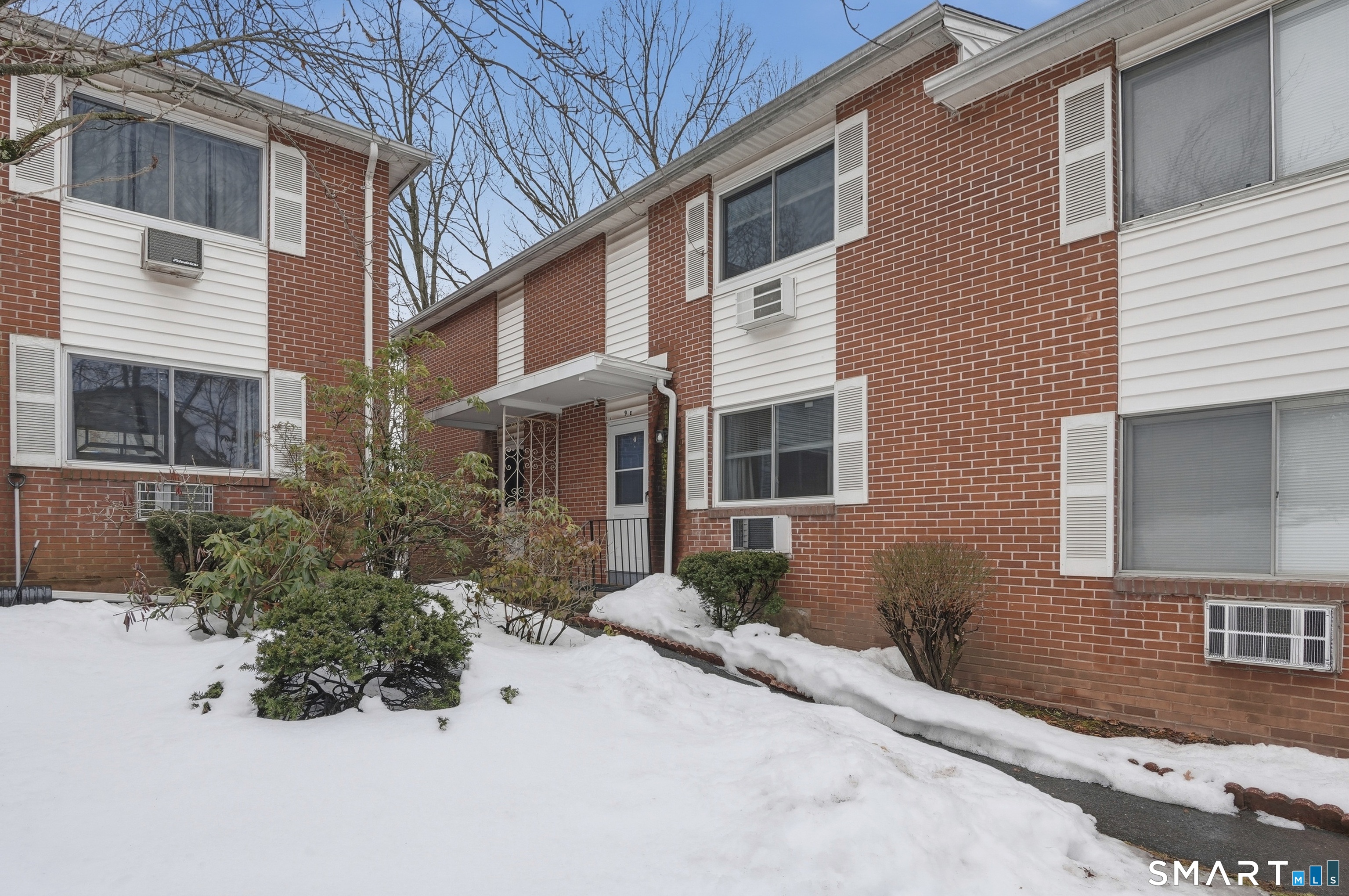 Homes for sale in Southington, CT | 273 Queen St #Apt 9C, Southington, CT 06489 | MLS# 24155037