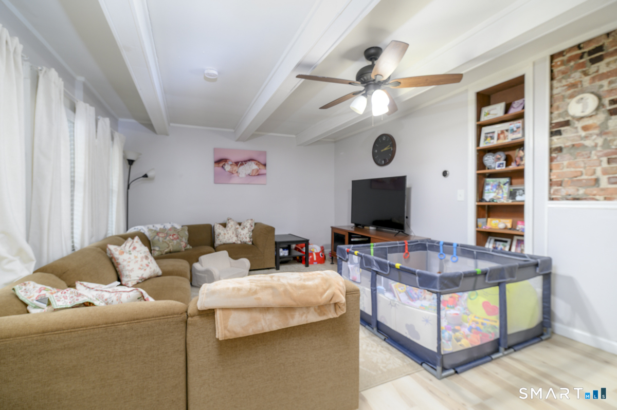 Homes for sale in Stamford, CT | 25 Limerick St, Stamford, CT 06902 | MLS# 24154935