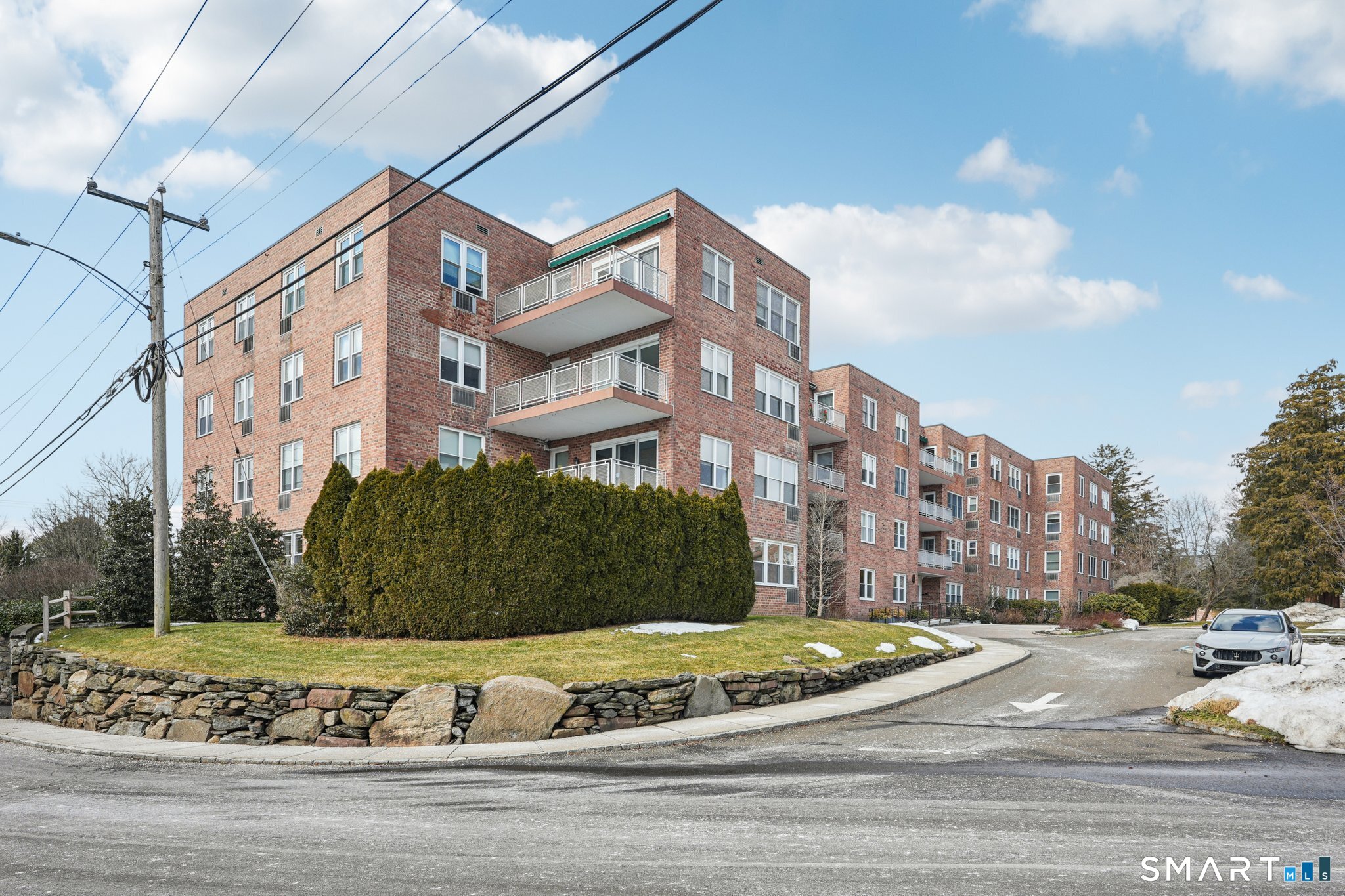 Homes for sale in Greenwich, CT | 4 Putnam Hl #4F, Greenwich, CT 06830 | MLS# 24158003